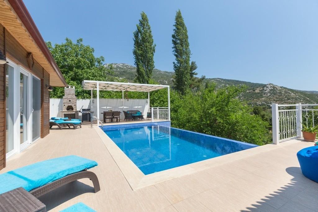 Kaş İslamlar'da Keyif Dolu Doğada, Özel Havuzlu, Kiralık Villa-12090