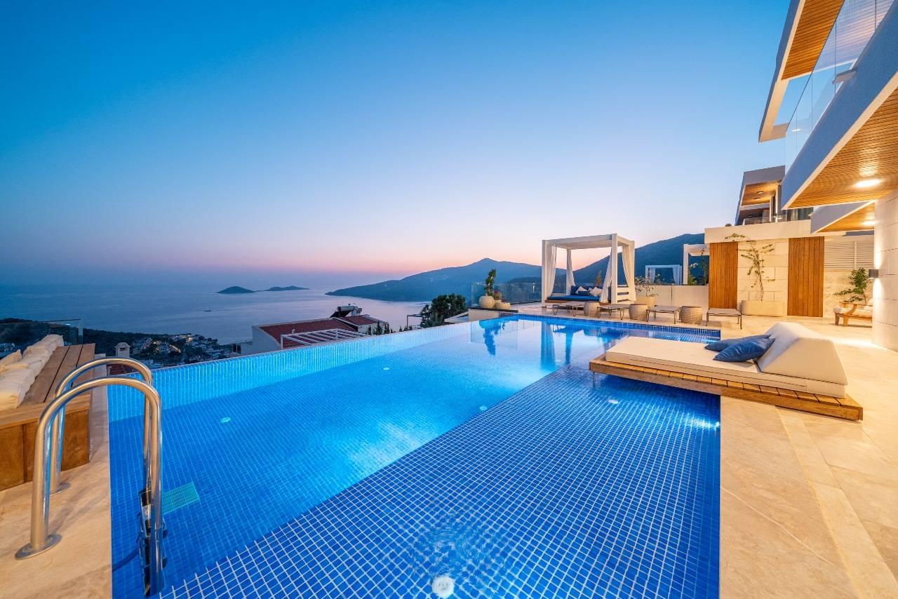Kaş Kalkan'da Tasarımıyla Büyüleyen, Özel Havuzlu, Lüks Villa-35059
