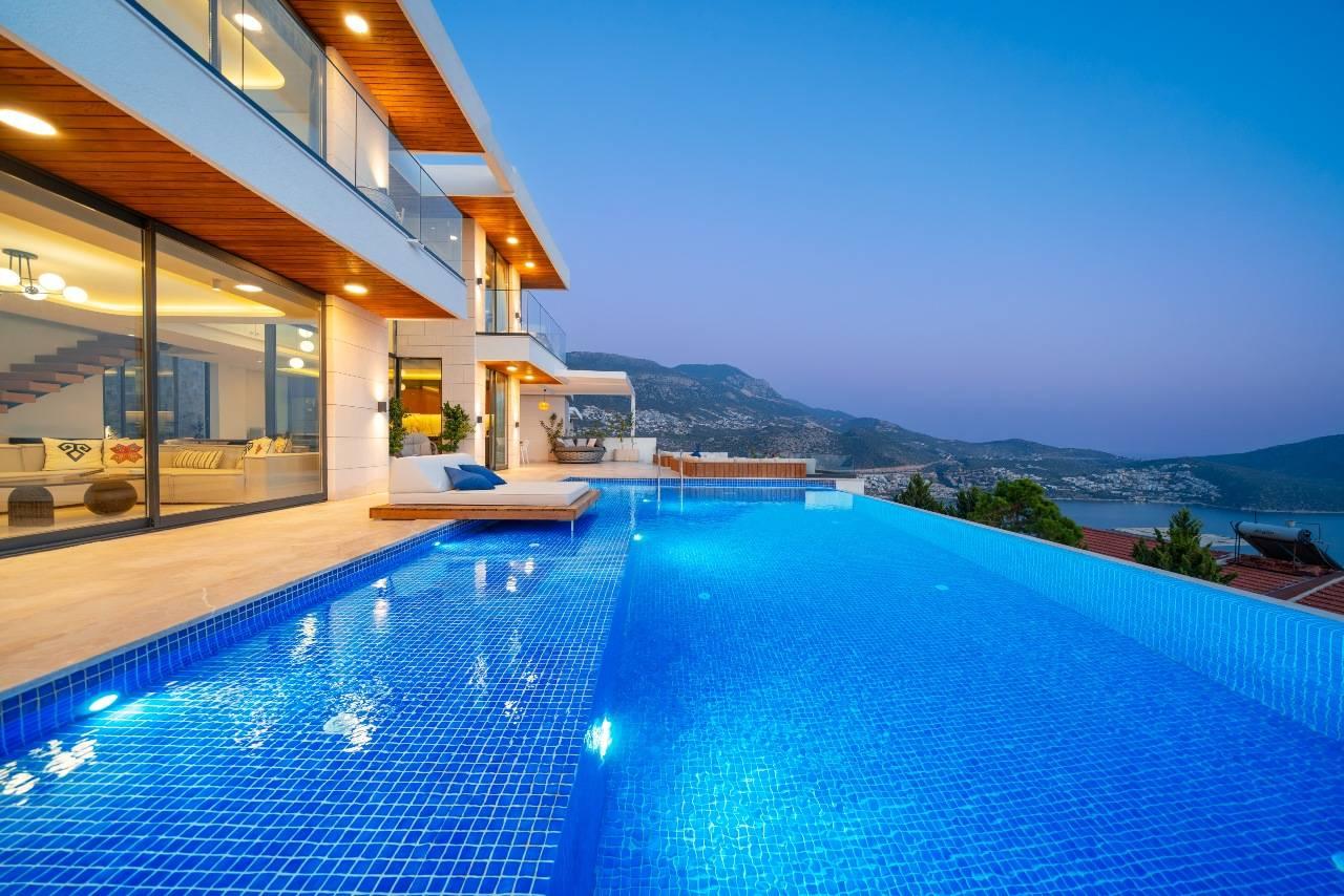 Kaş Kalkan'da Tasarımıyla Büyüleyen, Özel Havuzlu, Lüks Villa-35059