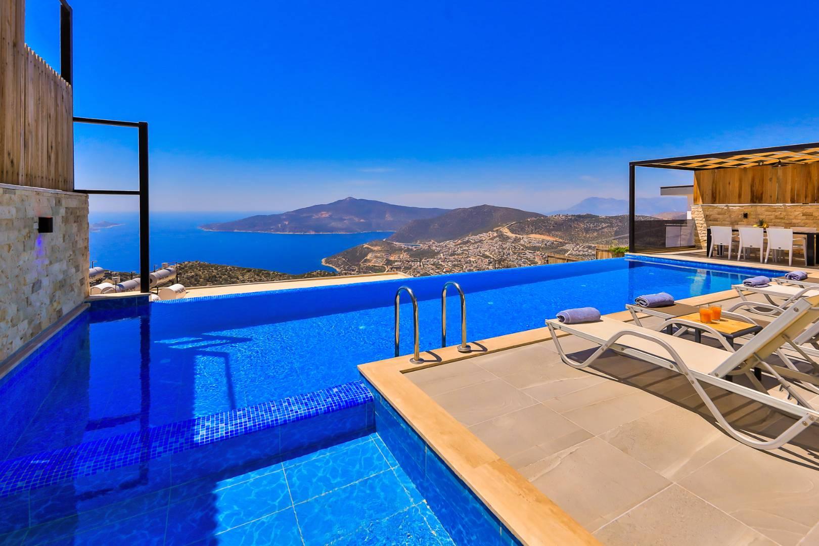 Kaş Bezirgan'da Enfes Deniz Manzaralı, Özel Havuzlu, Lüks Villa-43386