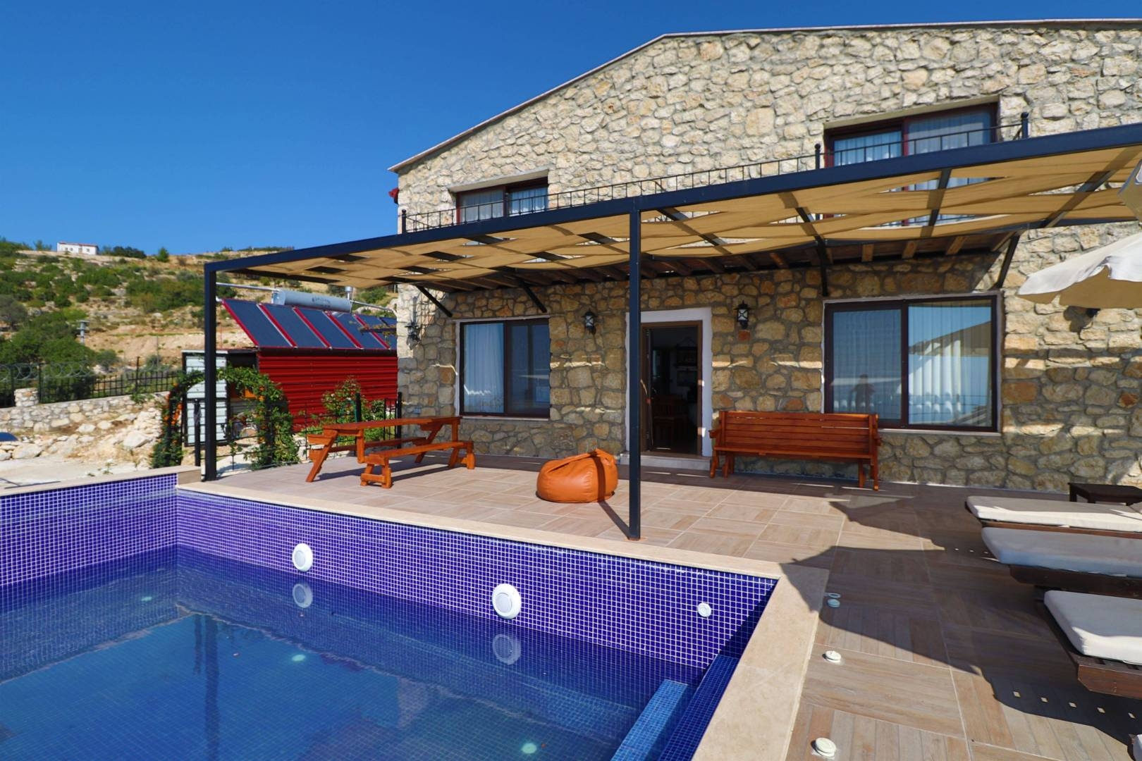 Fethiye Karaağaç'ta Deniz Manzaralı, Özel Havuzlu, 6 Kişilik Villa