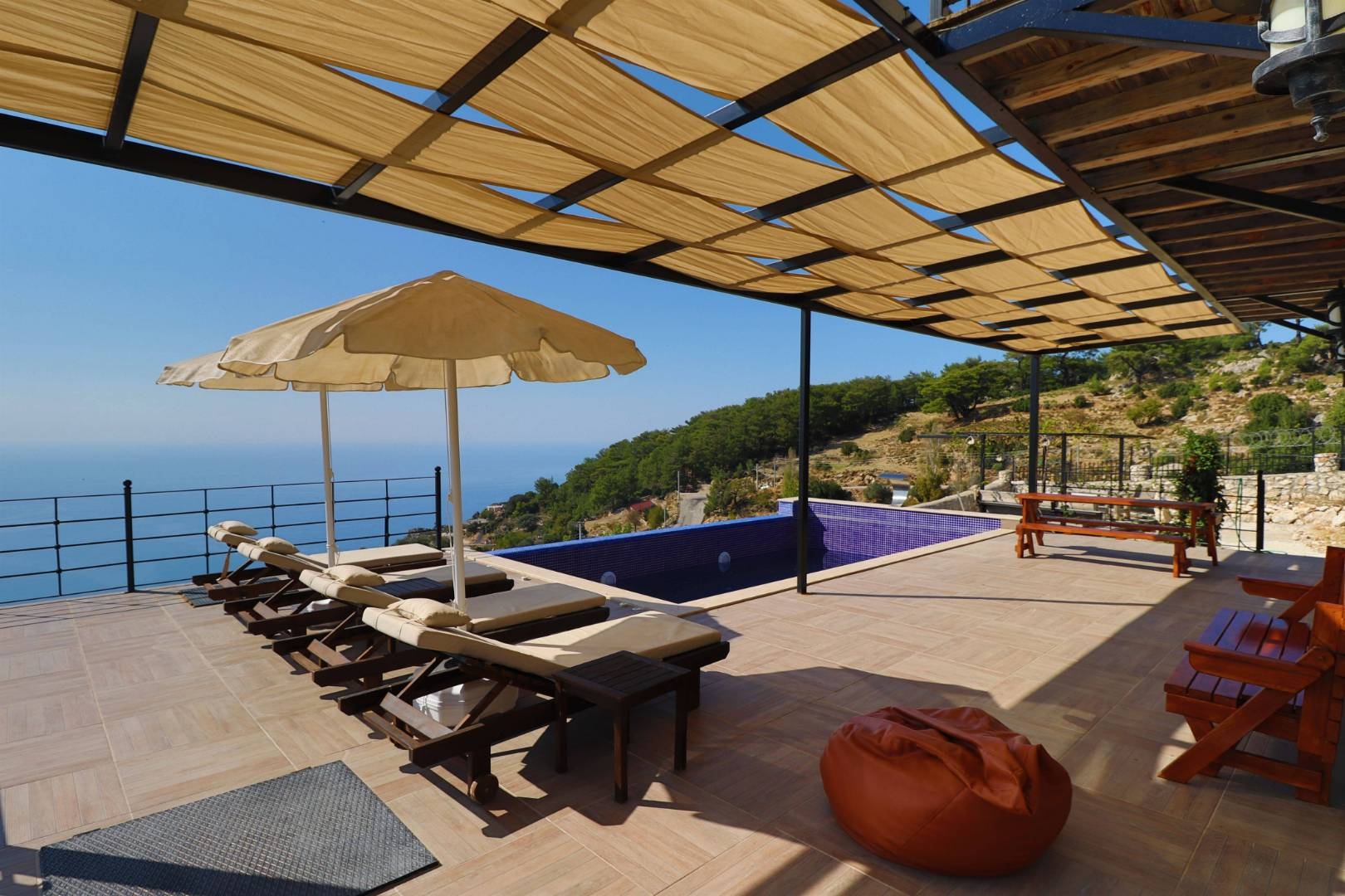 Fethiye Karaağaç'ta Deniz Manzaralı, Özel Havuzlu, 6 Kişilik Villa