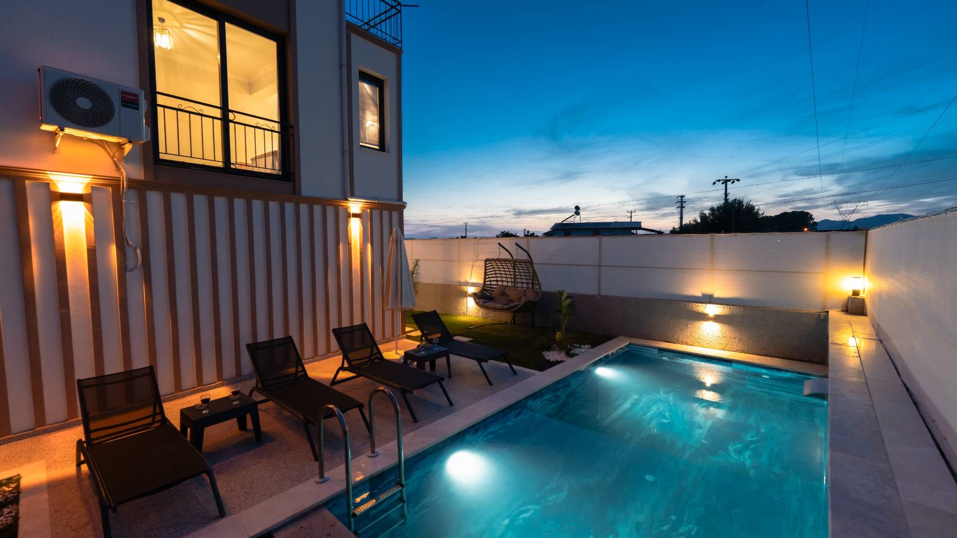 Fethiye Karaçulha'da Yemyeşil Doğada, Özel Havuzlu, Şık Villa