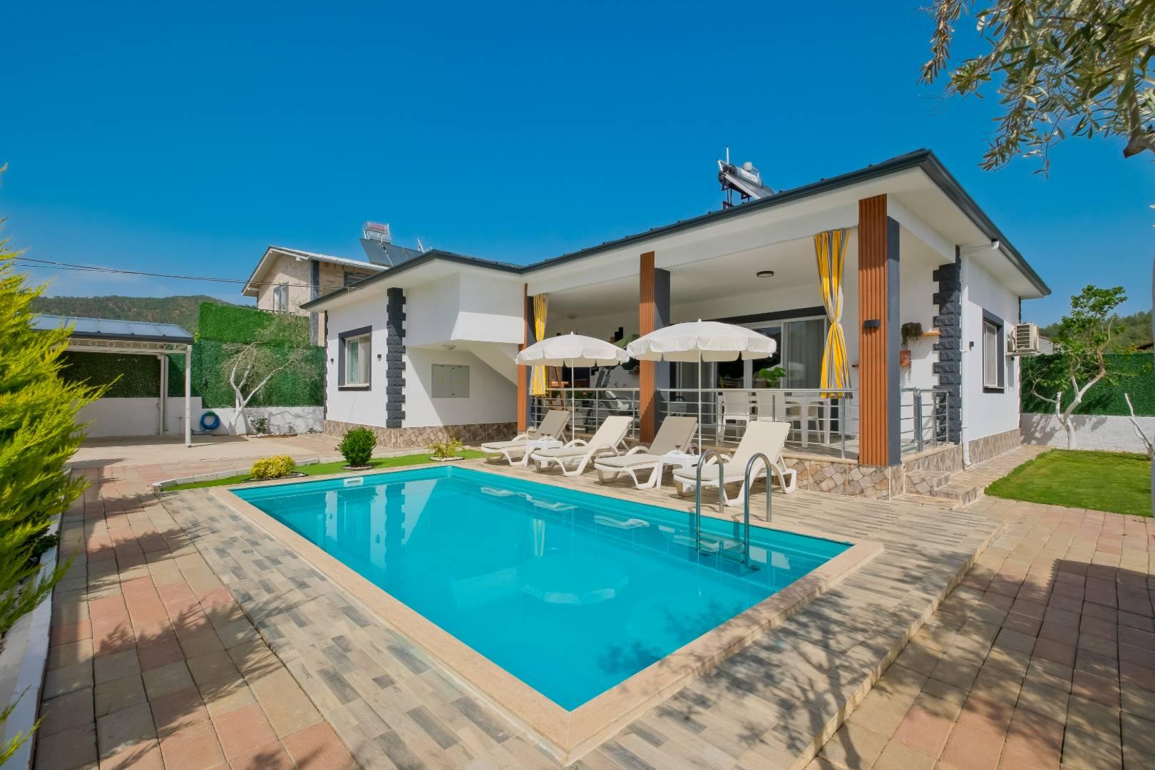 Fethiye Karagedik'te Huzurlu Konumda, Özel Havuzlu, Kiralık Villa-43918