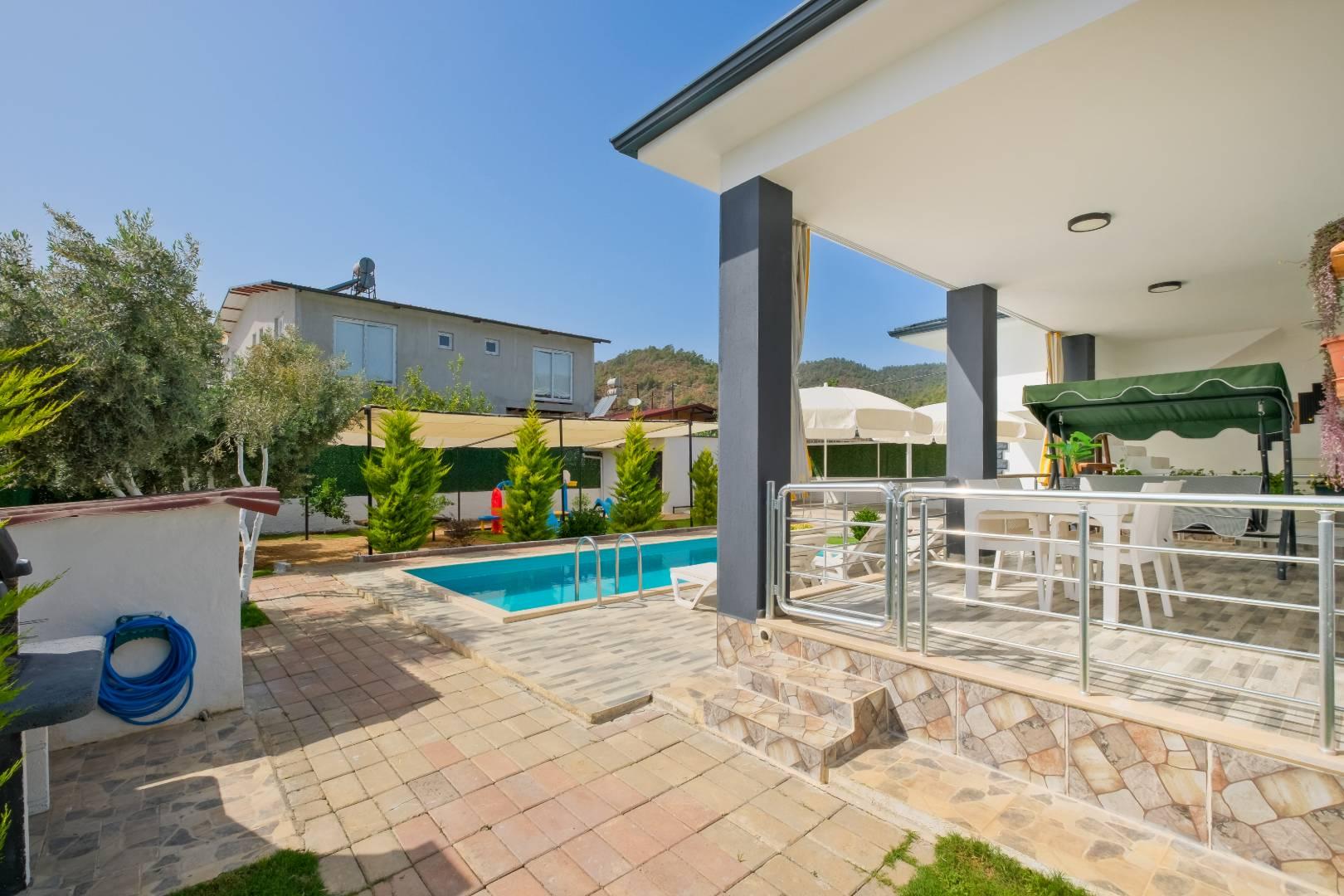 Fethiye Karagedik'te Huzurlu Konumda, Özel Havuzlu, Kiralık Villa-43918