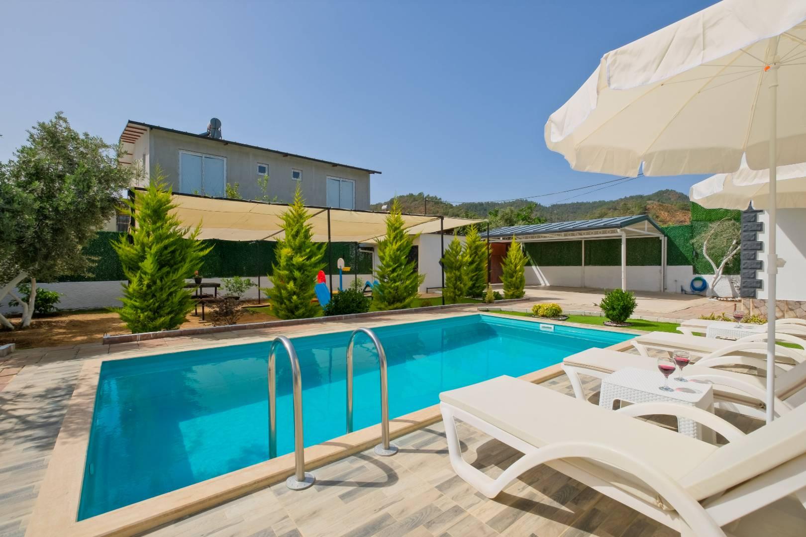 Fethiye Karagedik'te Huzurlu Konumda, Özel Havuzlu, Kiralık Villa-43918