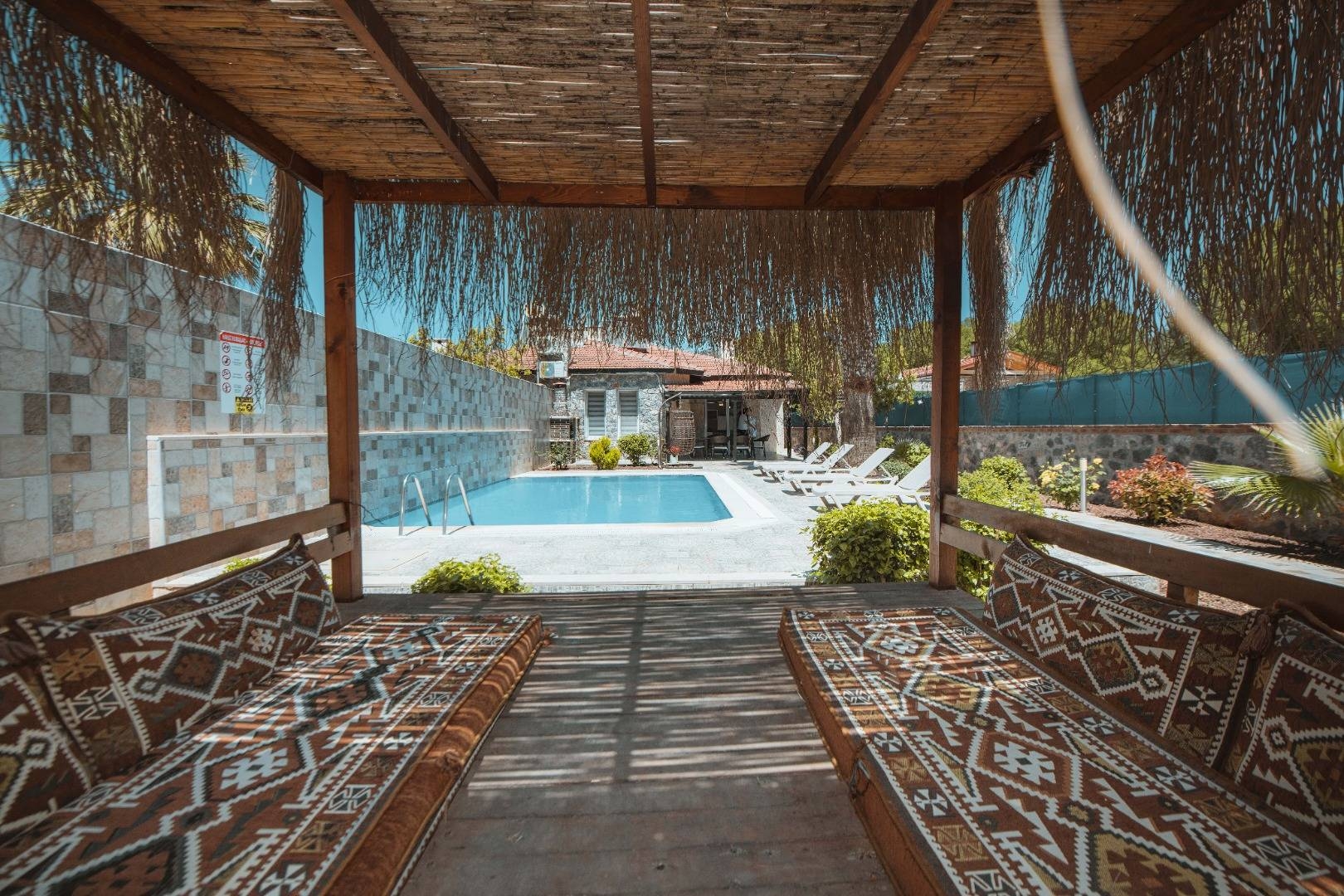 Fethiye Kayaköy'de Doğa Manzaralı, Özel Havuzlu, Konforlu Villa
