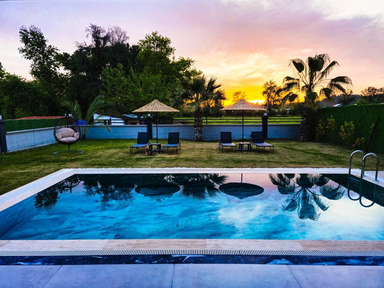 Fethiye Yanık'ta Geniş Ailelere Uygun, Özel Havuzlu, Şık Villa-43992