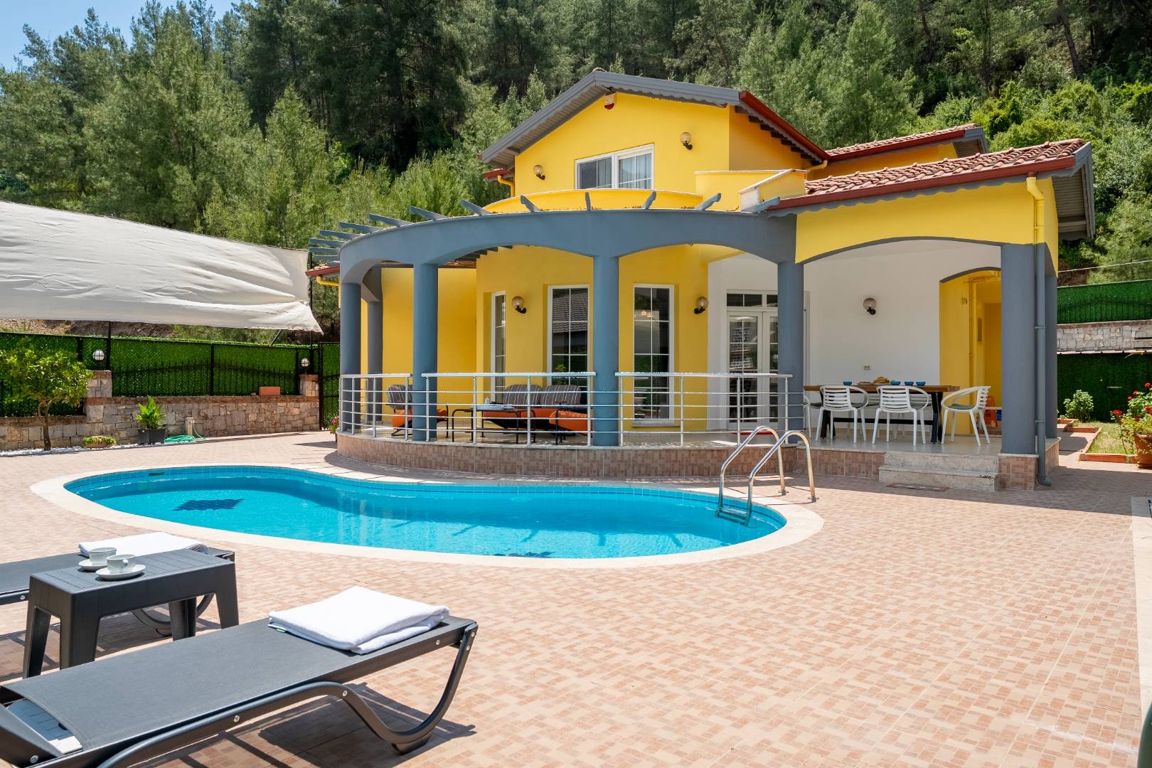 Fethiye Yeşilüzümlü'de Enfes Doğada, Özel Havuzlu, Kiralık Villa