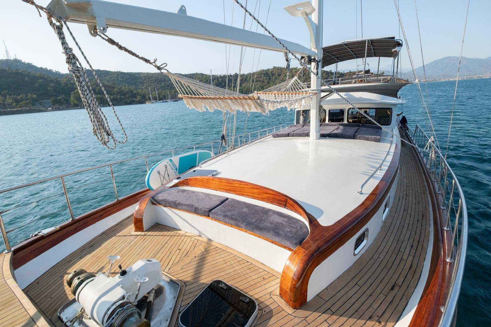 Fethiye Göcek'te Masmavi Sularda, 3 Kabinli, Konforlu Gulet