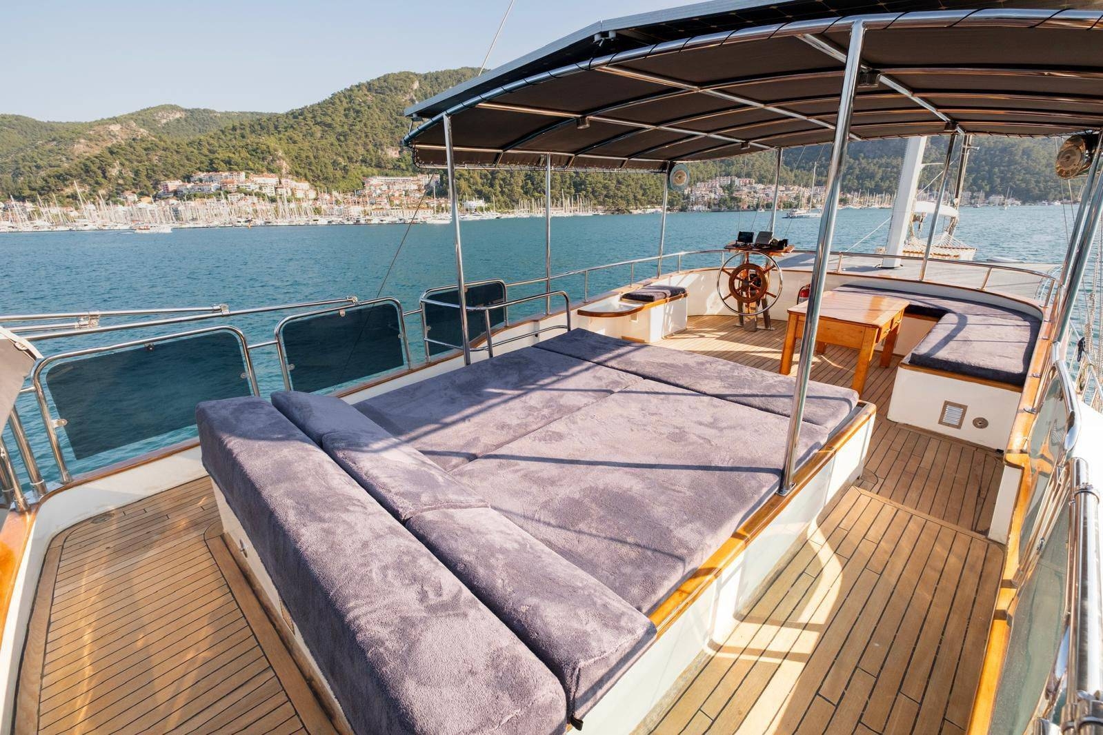 Fethiye Göcek'te Masmavi Sularda, 3 Kabinli, Konforlu Gulet