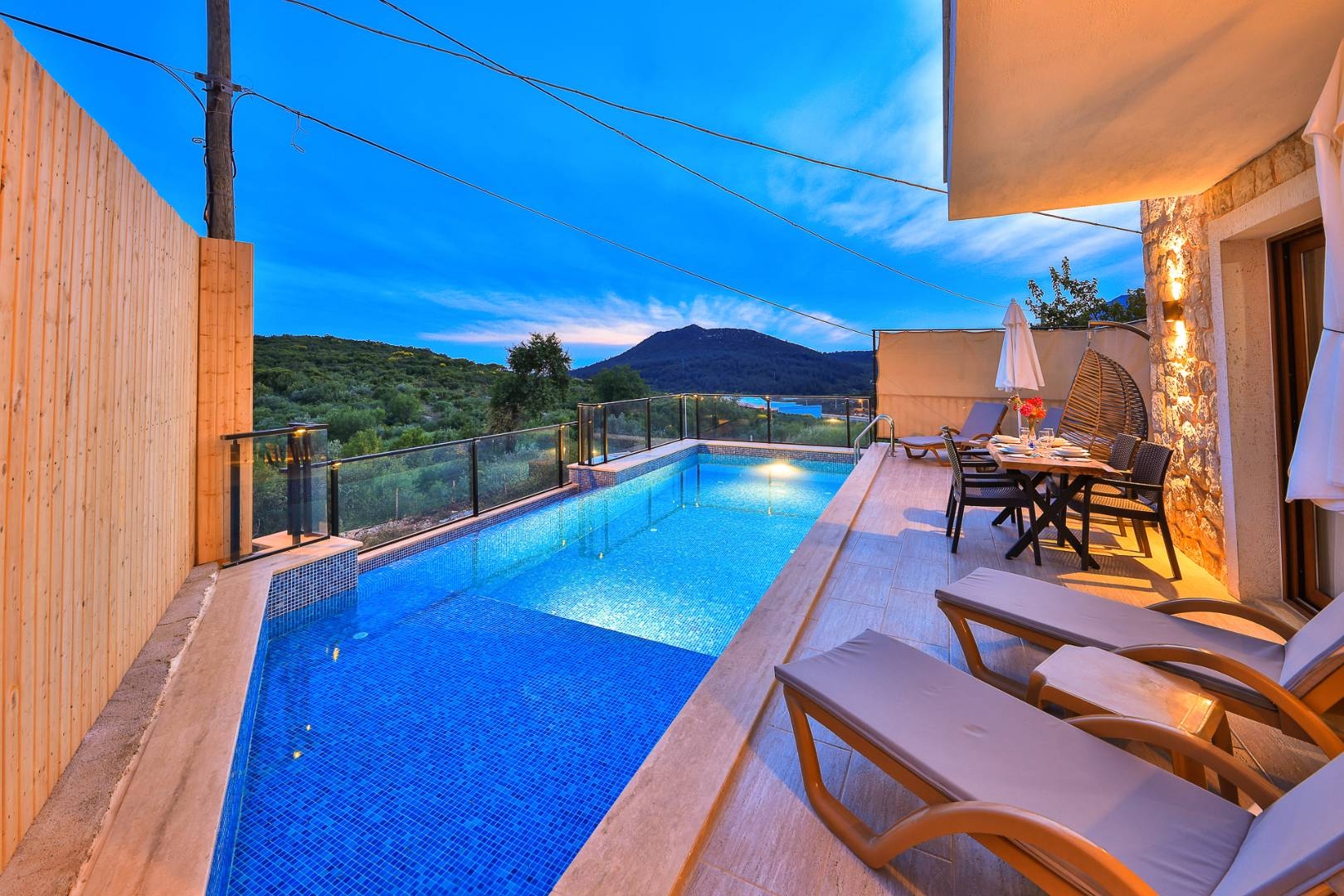 Kaş Ağullu'da Doğa İle Baş Başa, Özel Havuzlu, Otantik Tasarımlı Villa