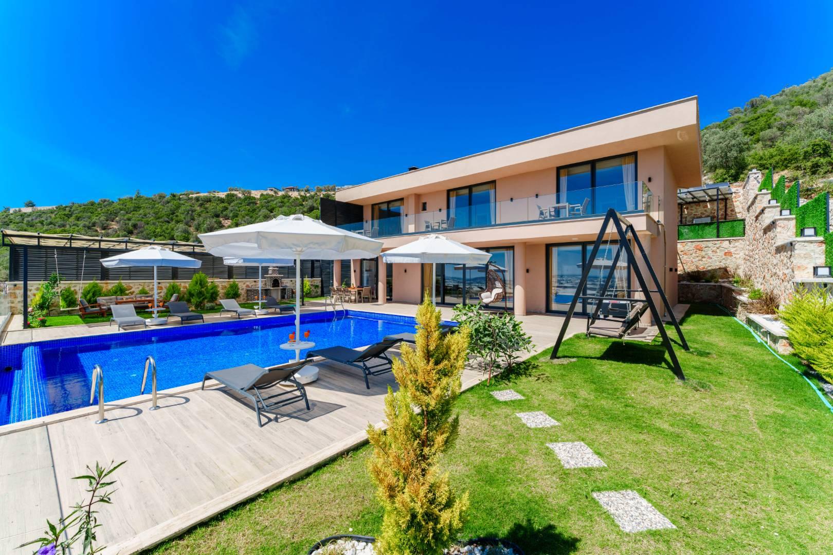 Kaş Çavdır'da Doğa İle İç İçe, Özel Havuzlu, Geniş Villa-43917