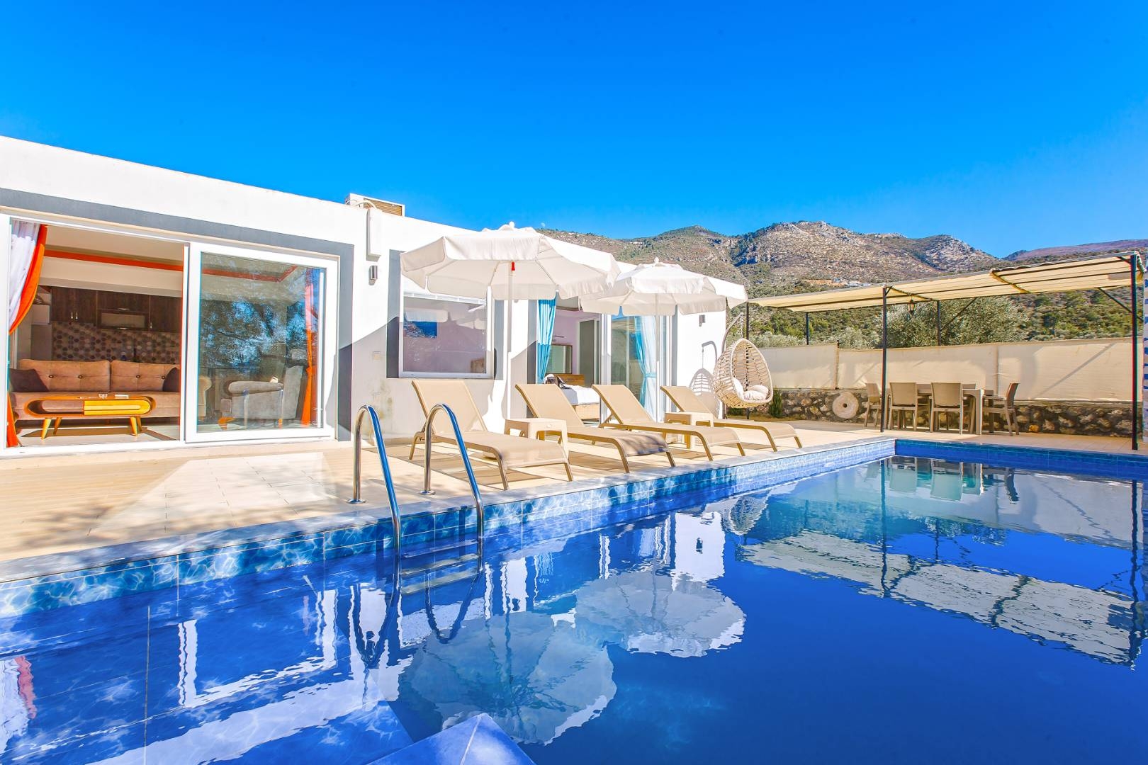 Kaş Çayköy'de Doğa İle İç İçe, Özel Havuzlu, 4 Kişilik Villa