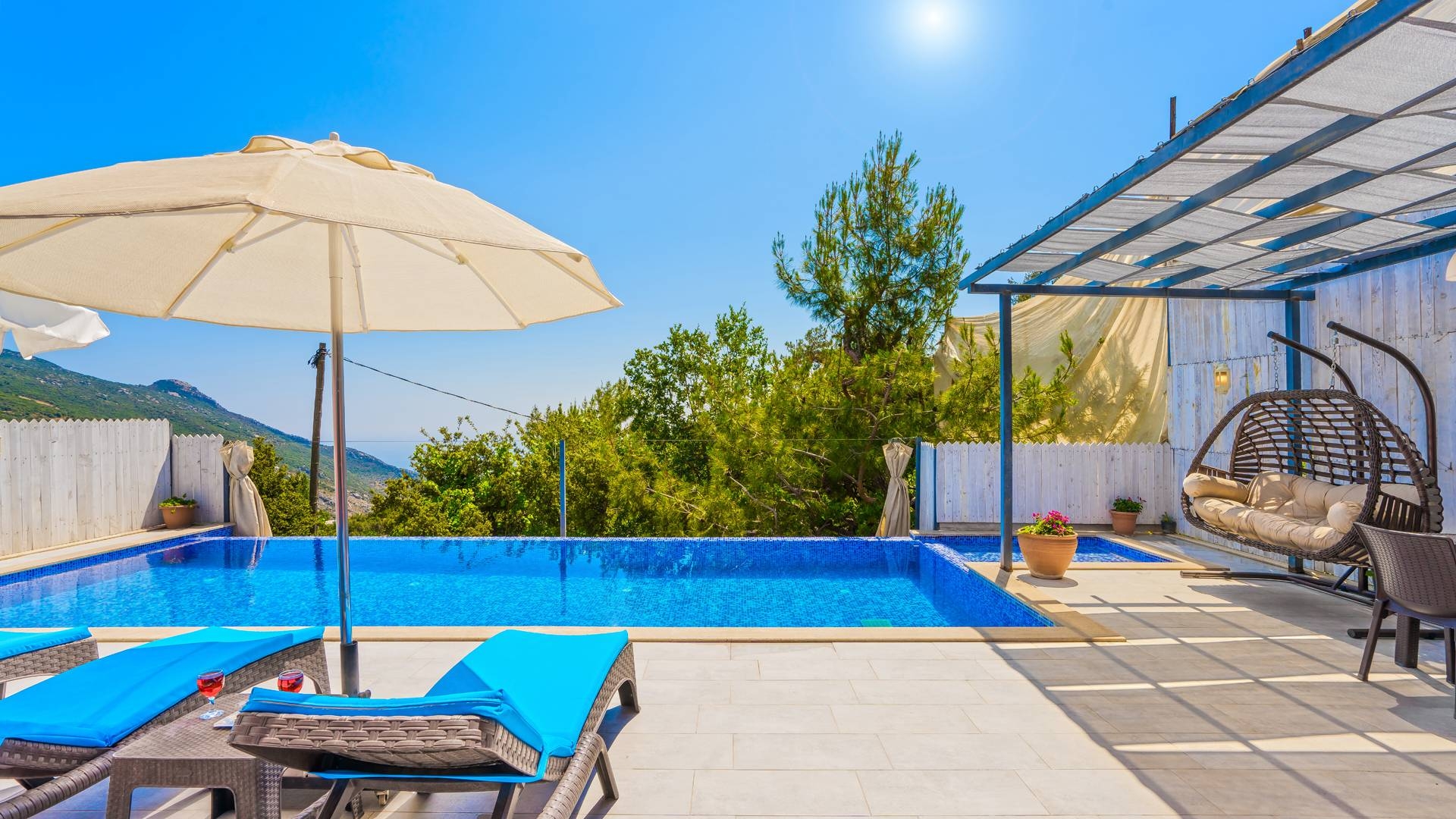 Kaş İslamlar'da Çekirdek Ailelere Uygun, Özel Havuzlu, Modern Villa