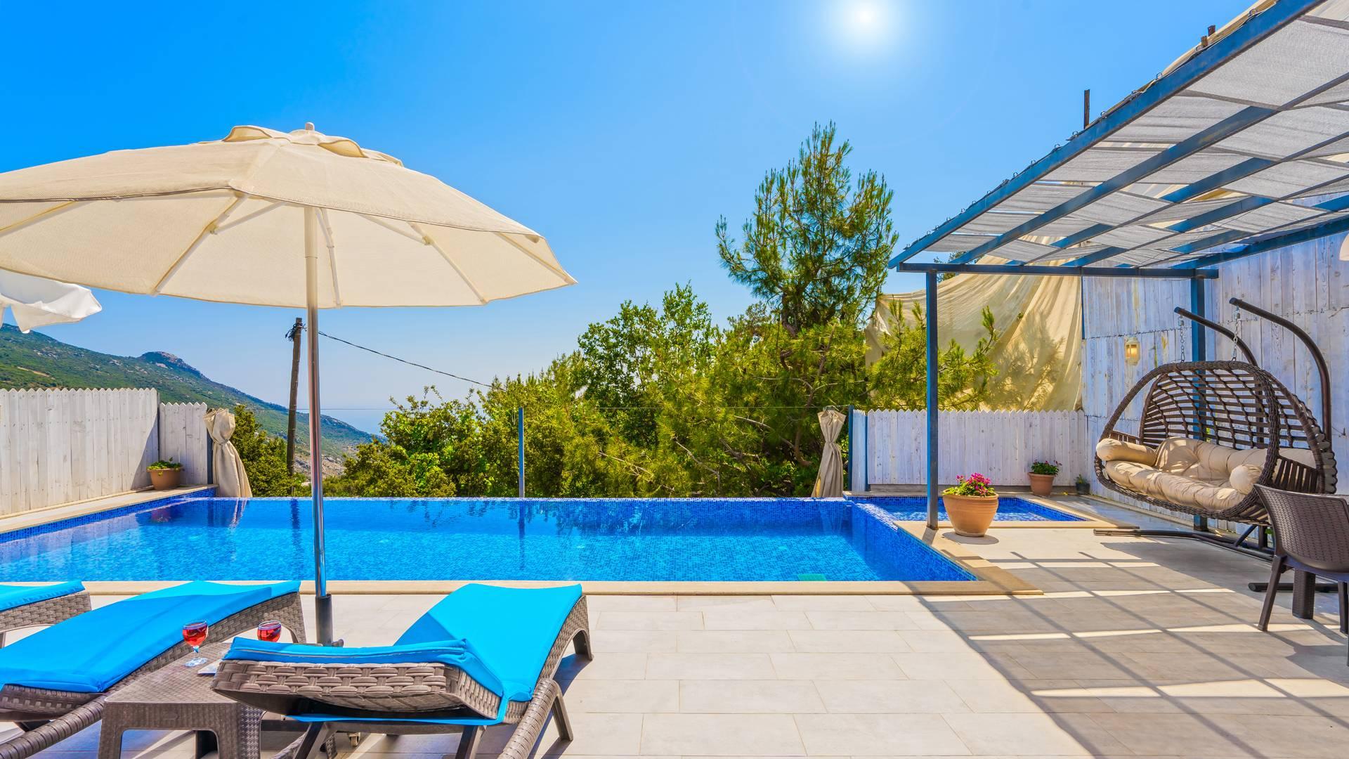 Kaş İslamlar'da Çekirdek Ailelere Uygun, Özel Havuzlu, Modern Villa-43905