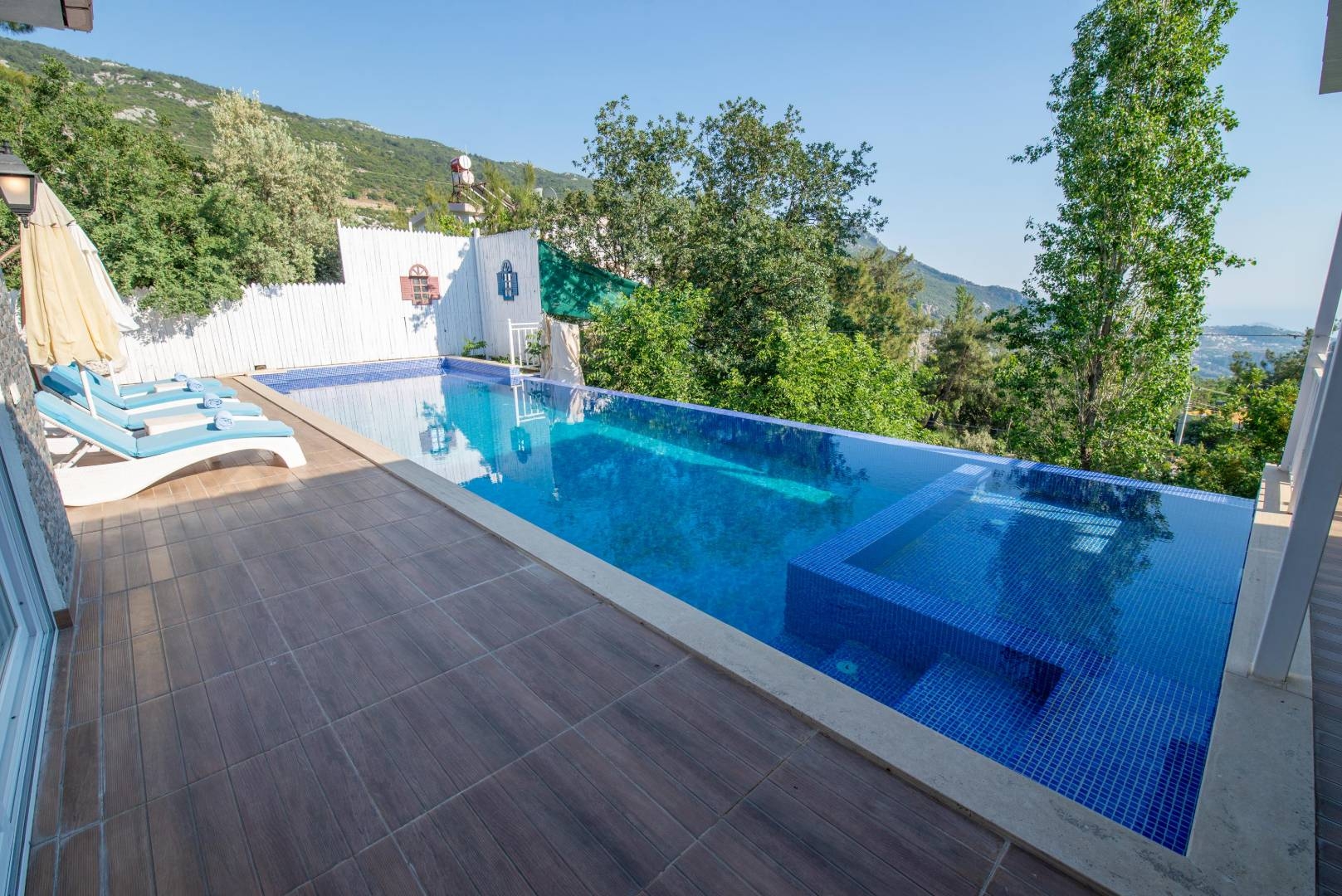 Kaş İslamlar'da Doğa Manzaralı, Özel Havuzlu, Tatil Villası