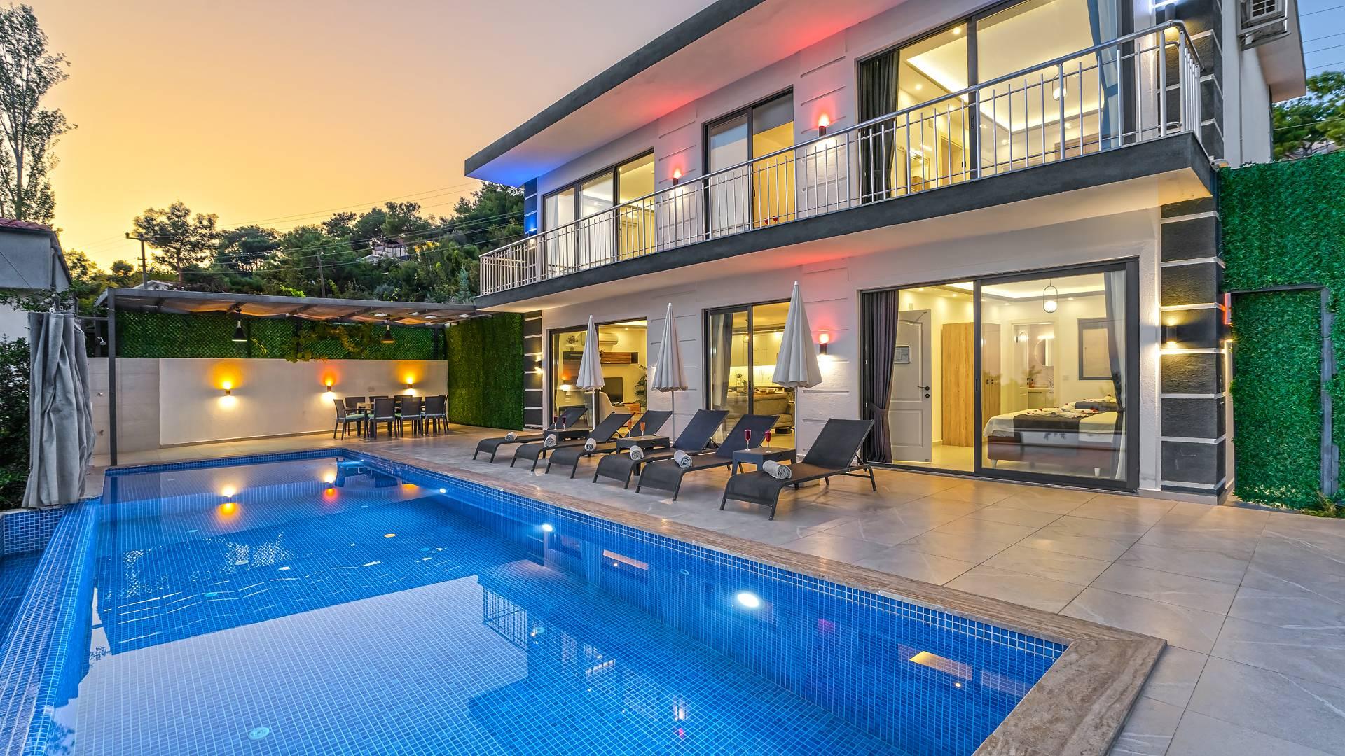 Kaş İslamlar'da Kalabalık Ailelere Uygun, Özel Havuzlu, 3+1 Villa-43907