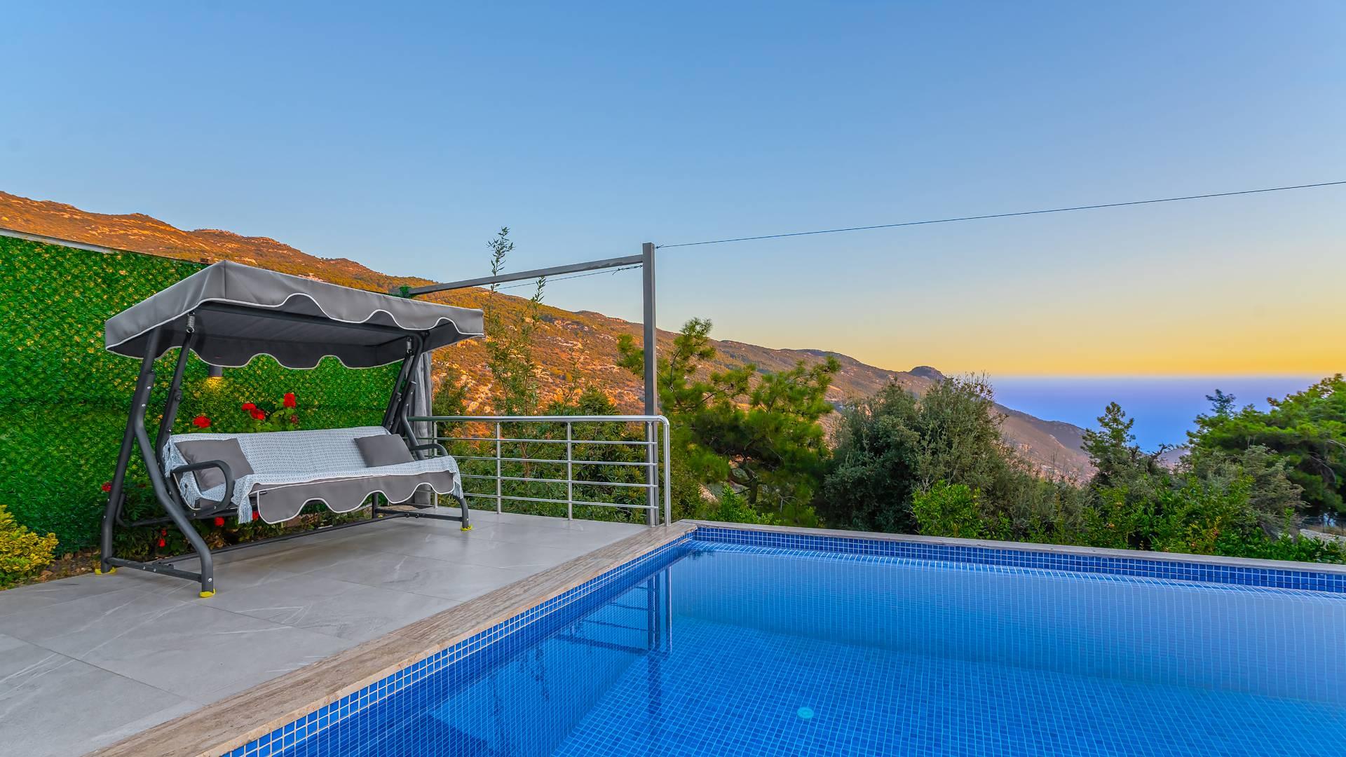 Kaş İslamlar'da Kalabalık Ailelere Uygun, Özel Havuzlu, 3+1 Villa-43907