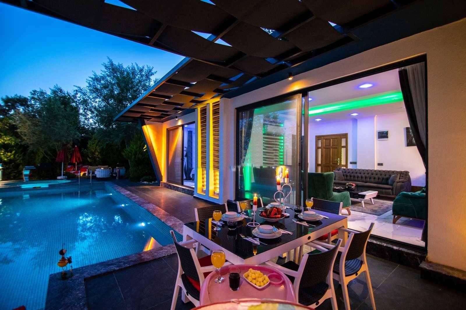 Kaş İslamlar'da Muhteşem Doğa İçerisinde Özel Havuzlu, Jakuzili Villa-42525