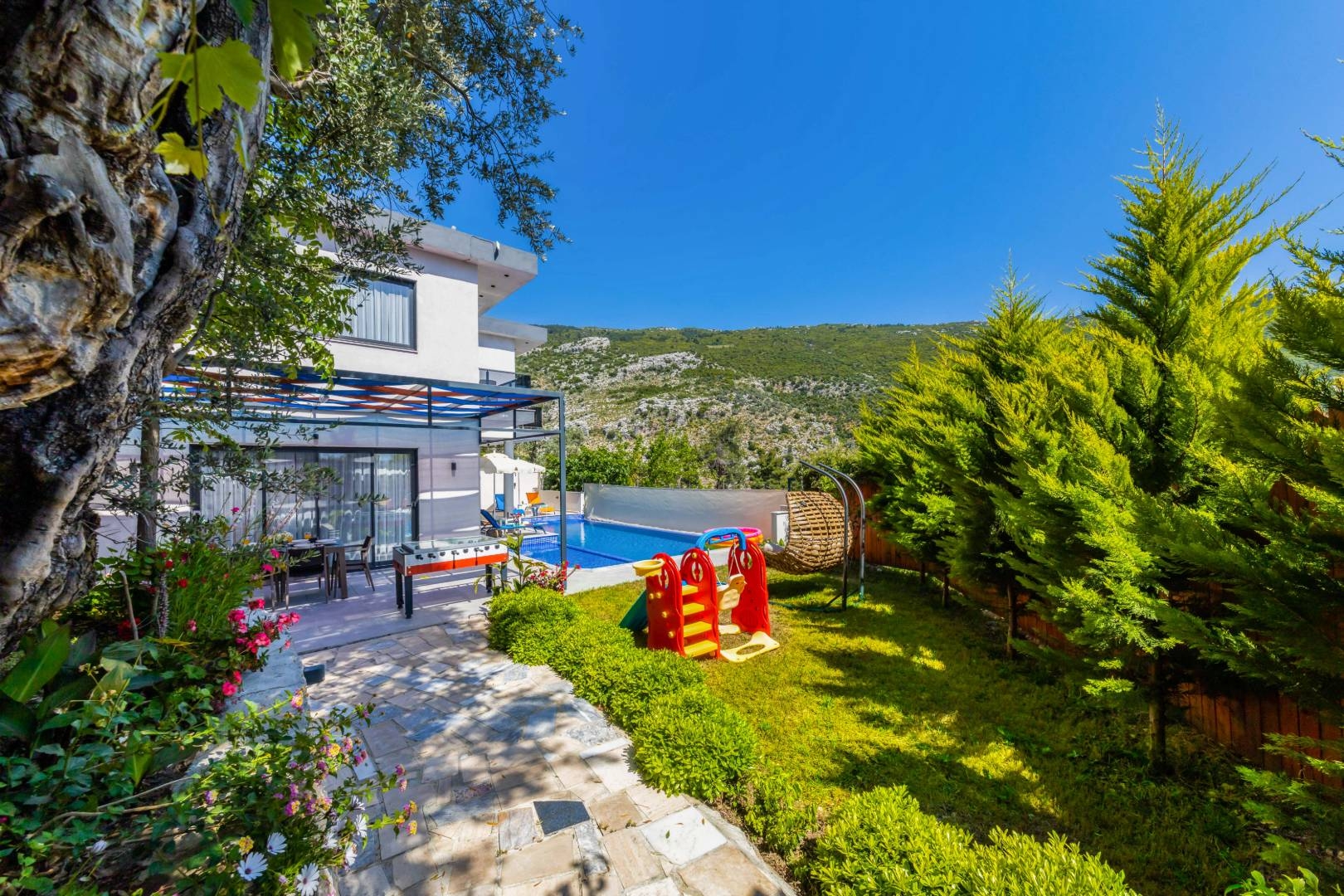 Kaş İslamlar'da Muhteşem Doğada, Özel Havuzlu, Jakuzili Villa