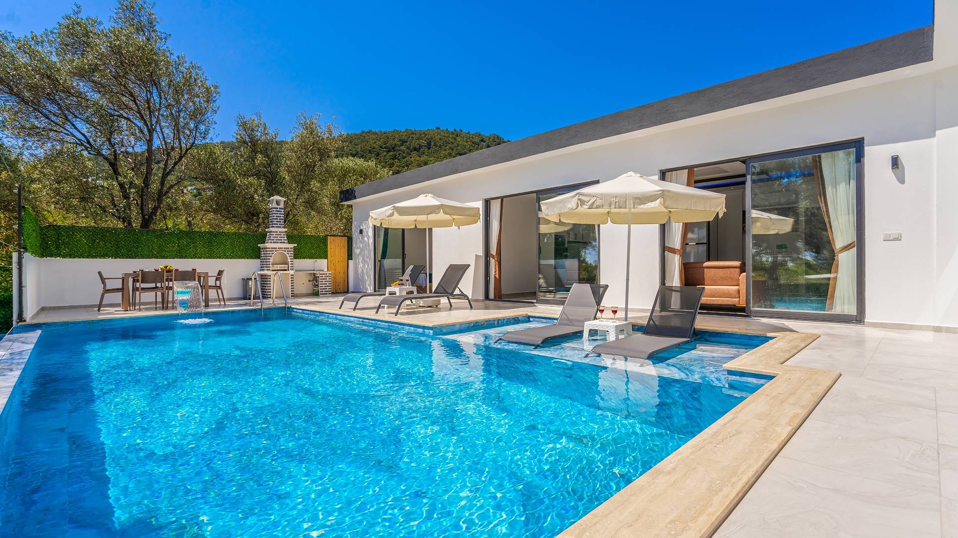 Kaş İslamlar'da Sakin Doğada, Özel Havuzlu, Konforlu Villa