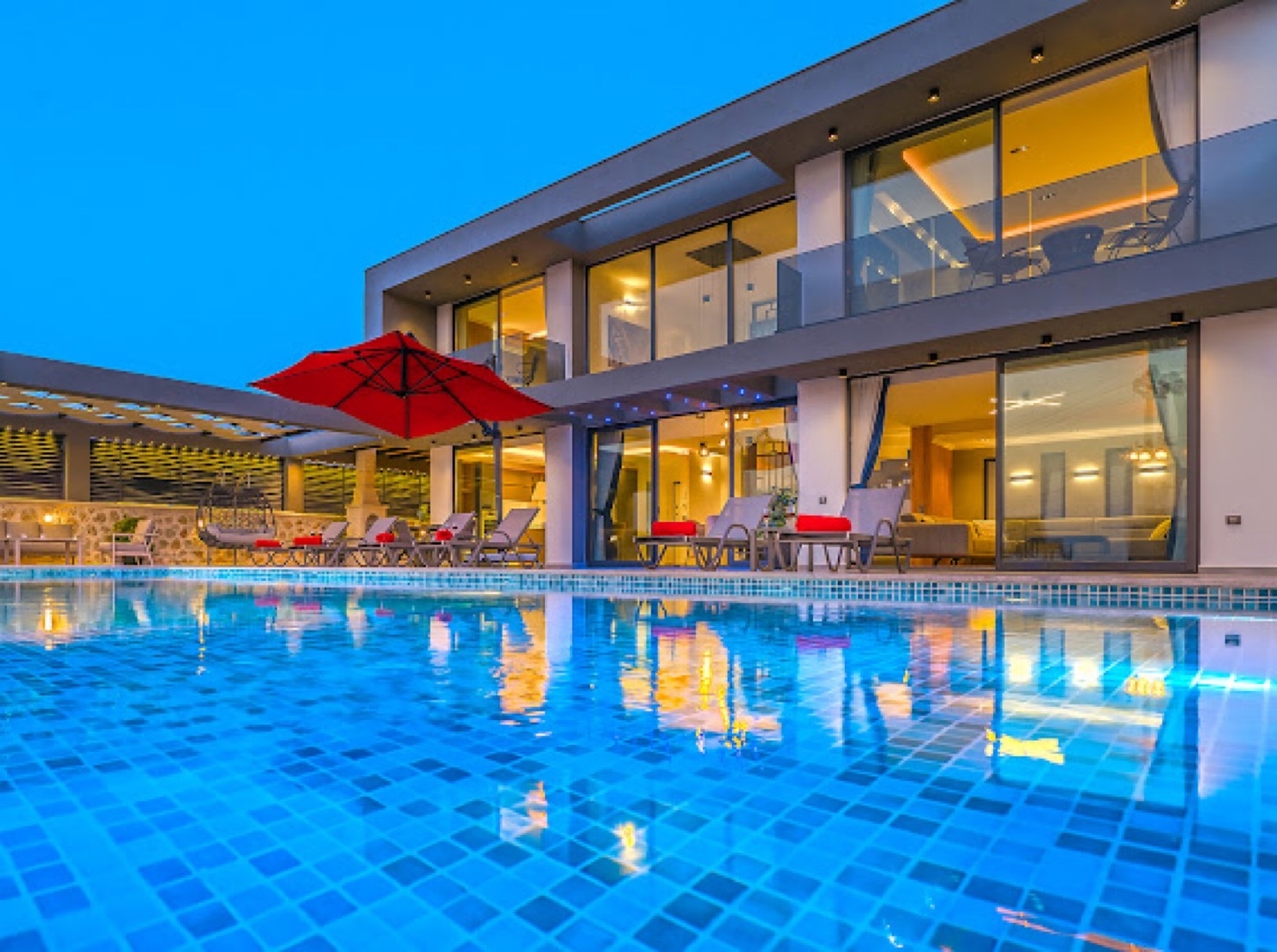 Kaş Kalkan'da Deniz Manzaralı, Özel Havuzlu, Jakuzili Villa