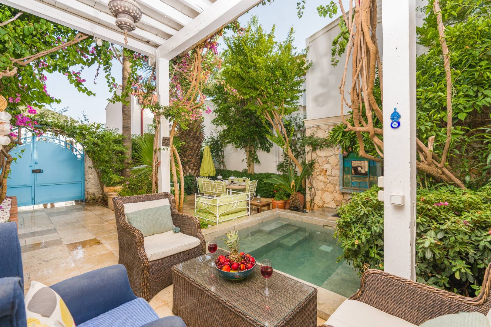 Kaş Kalkan'da Denize Yakın, Merkezi Konumda, Kiralık Villa