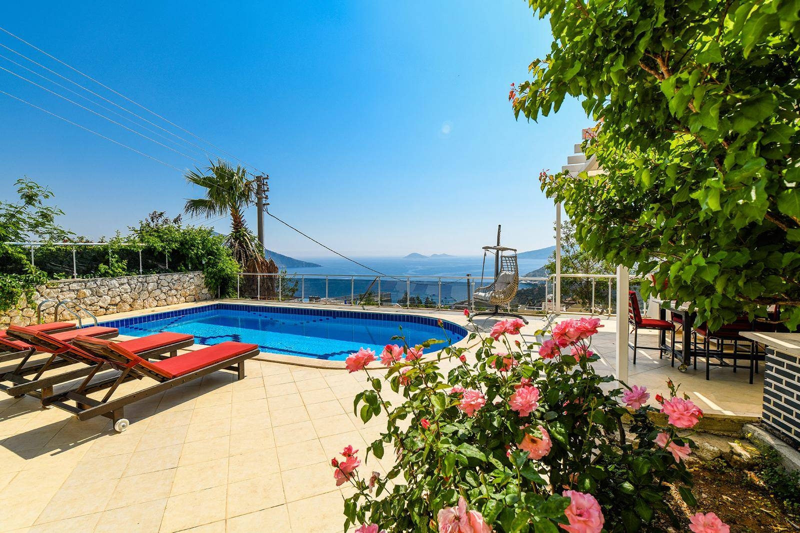 Kaş Kalkan'da Geniş Ailelere Uygun, Özel Havuzlu, 4+1 Villa