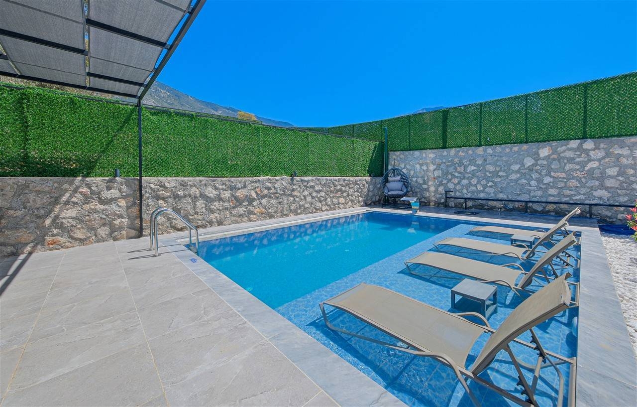 Fethiye Ölüdeniz'de Merkeze Yakın, Özel Havuzlu, 2+1 Şık Villa