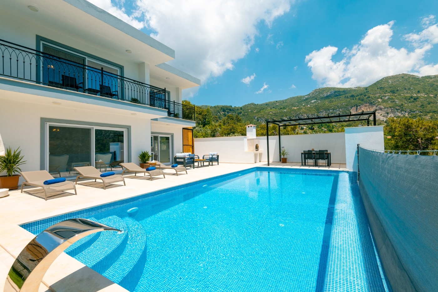 Kaş İslamlar'da Adalar ve Deniz Manzaralı, Özel Havuzlu, Şık Villa