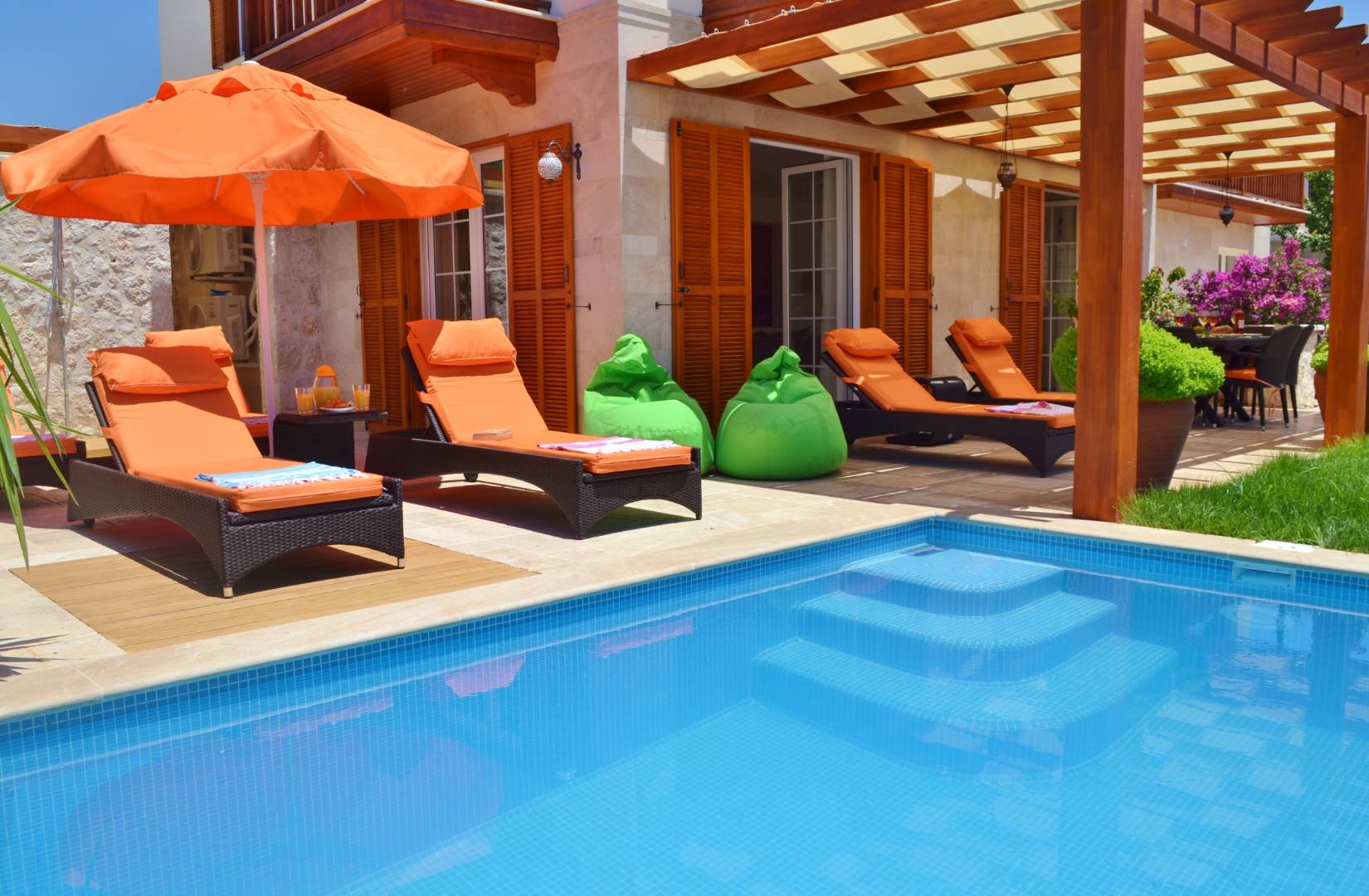 Kaş Kalkan'da Site İçerisinde, Özel Havuzlu, Konforlu Yazlık Villa