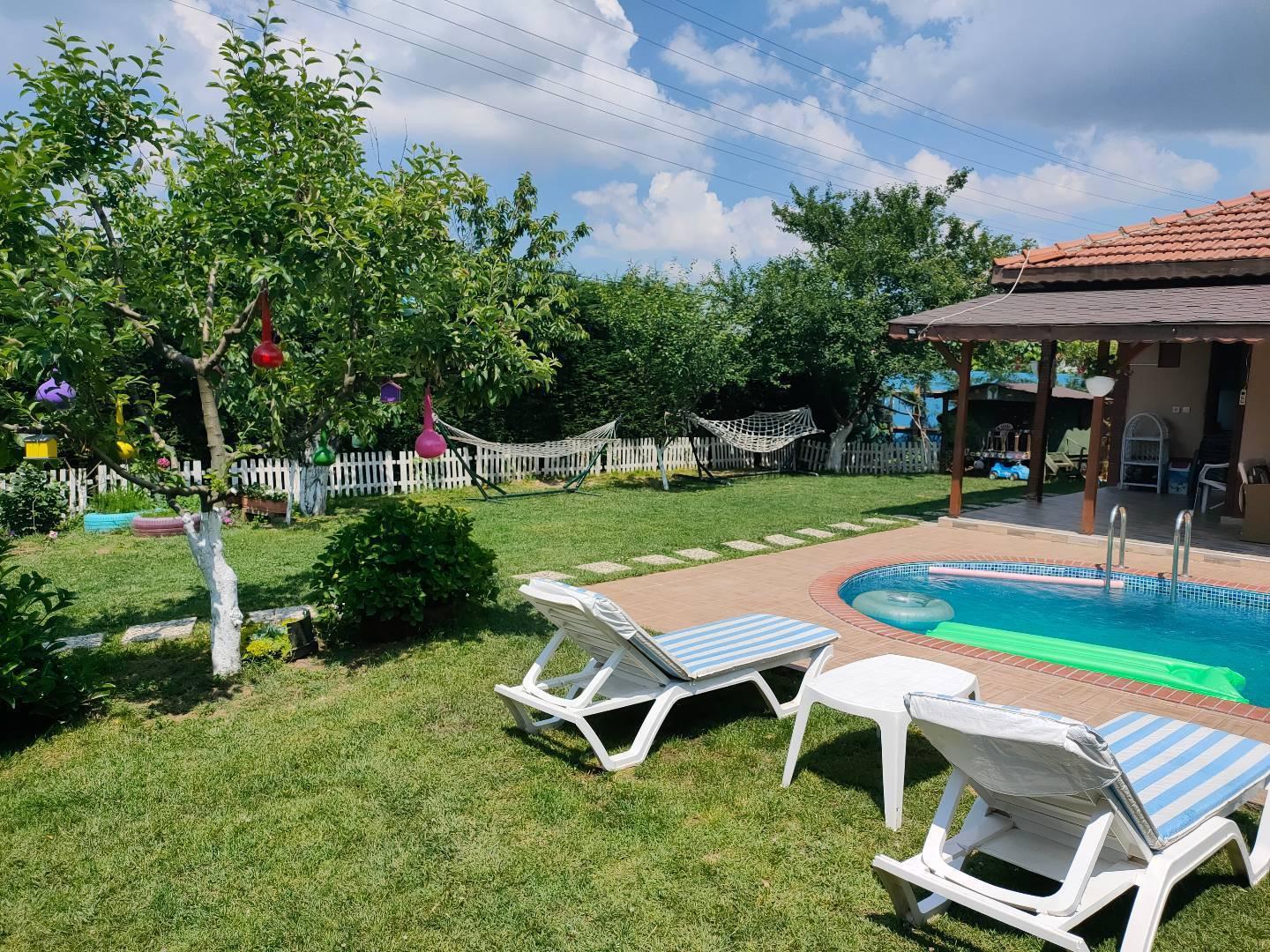 Sapanca'da Yeşillikler İçerisinde, Isıtmalı Havuzlu, 6 Kişilik Villa-26017