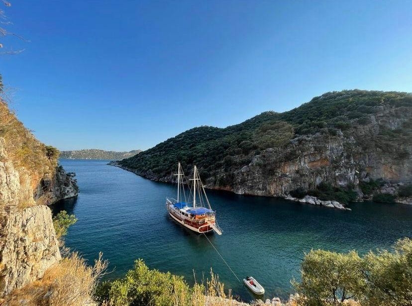 Kaş'ta Huzurlu Sularda, Geniş Ailelere Uygun, 12 Kişilik Gulet