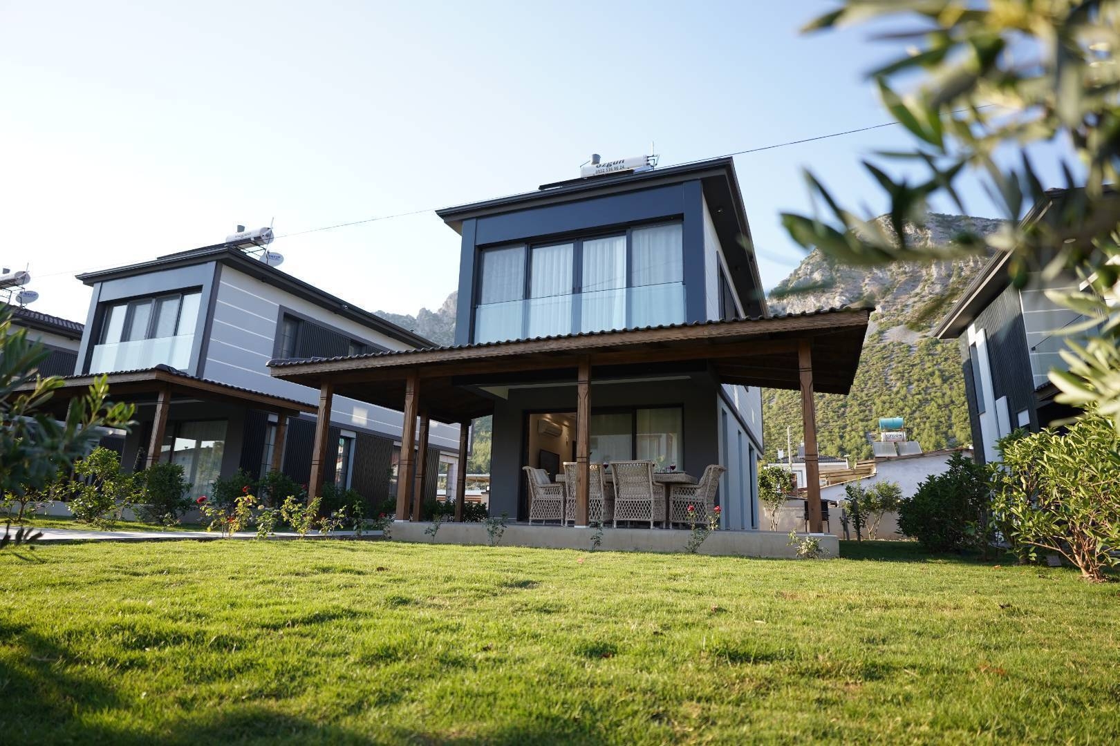 Muğla Milas'ta Doğanın İçerisinde, Sakin Konumda, Lüks Kiralık Villa