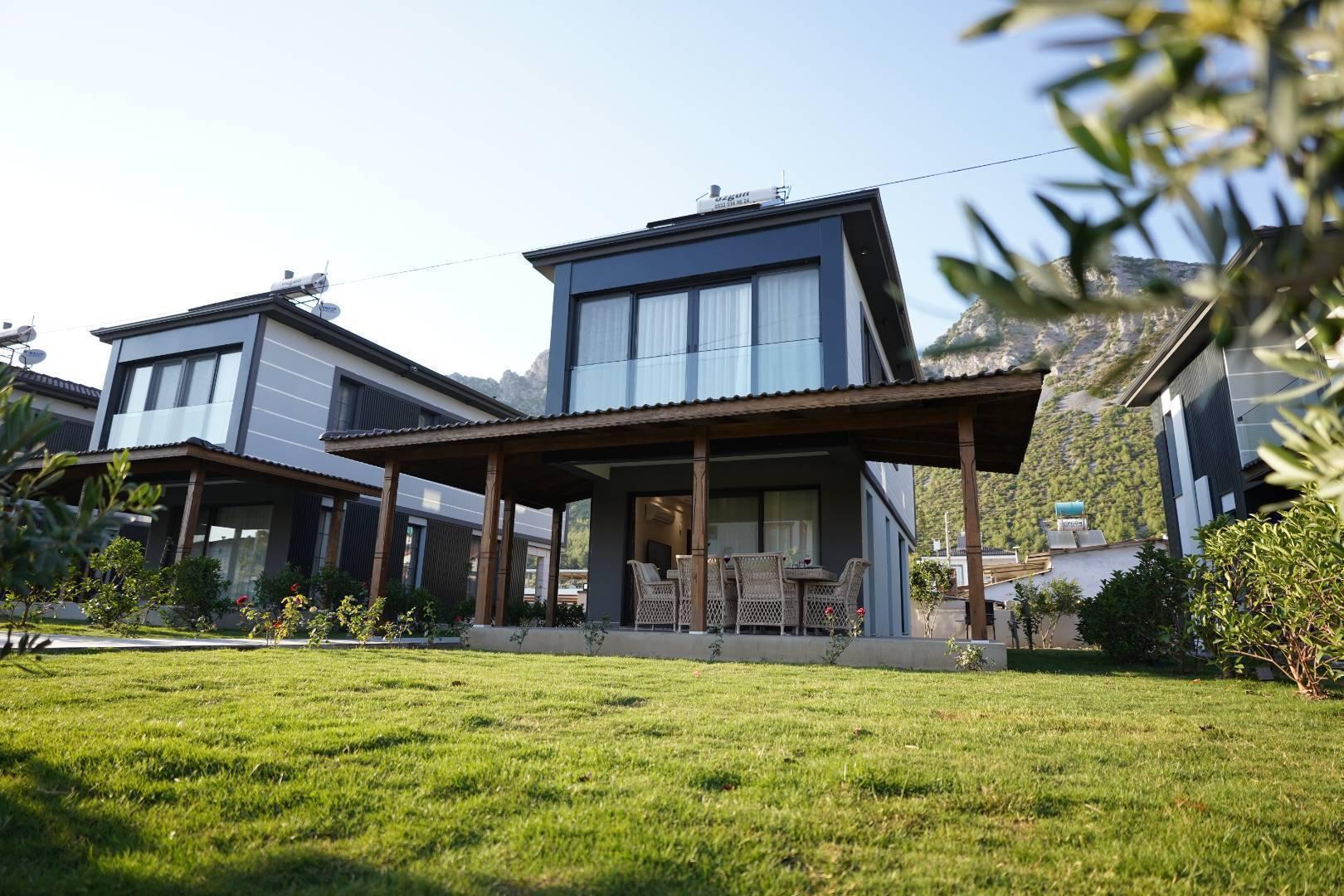 Muğla Milas'ta Doğanın İçerisinde, Sakin Konumda, Lüks Kiralık Villa-28389