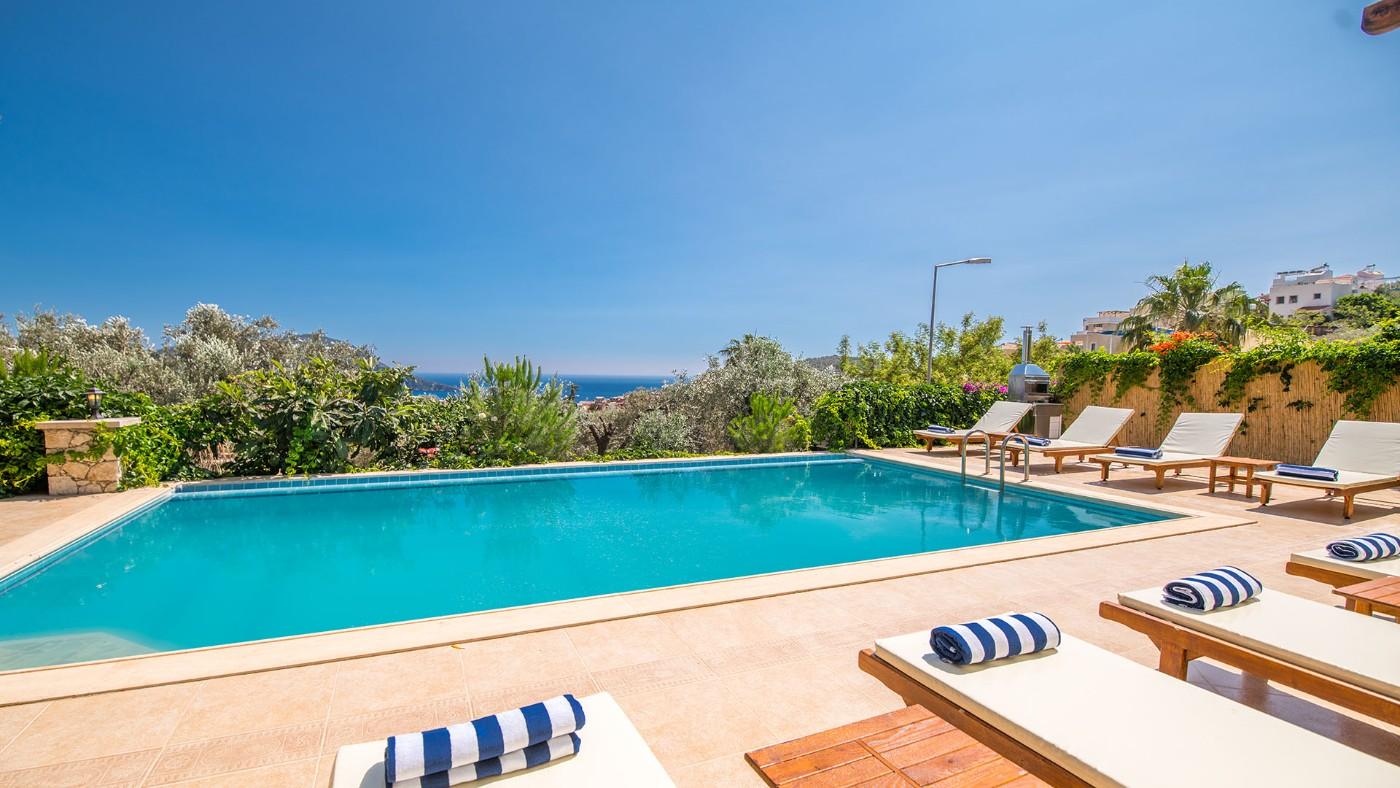 Kalkan'da Deniz Manzaralı, Özel Havuzlu, Sinema Odalı, Kiralık Villa-23116