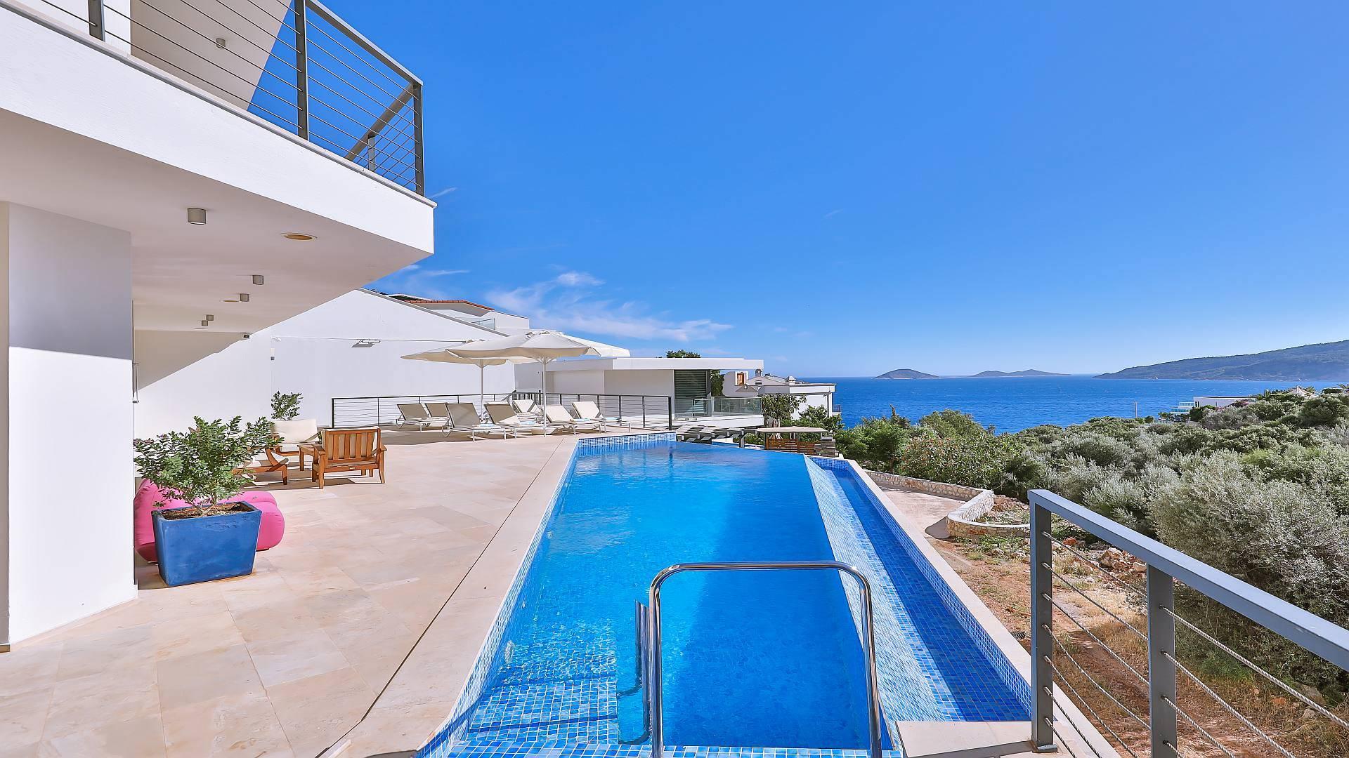 Kaş Kalkan'da Enfes Doğa Manzaralı, Özel Havuzlu, Kiralık Villa-25668