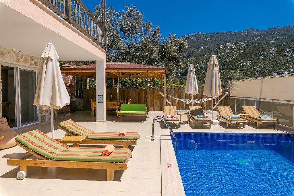 İslamlar'da Muhteşem Taş Mimarisine Sahip, Isıtmalı Havuzlu, Şık Villa-13017