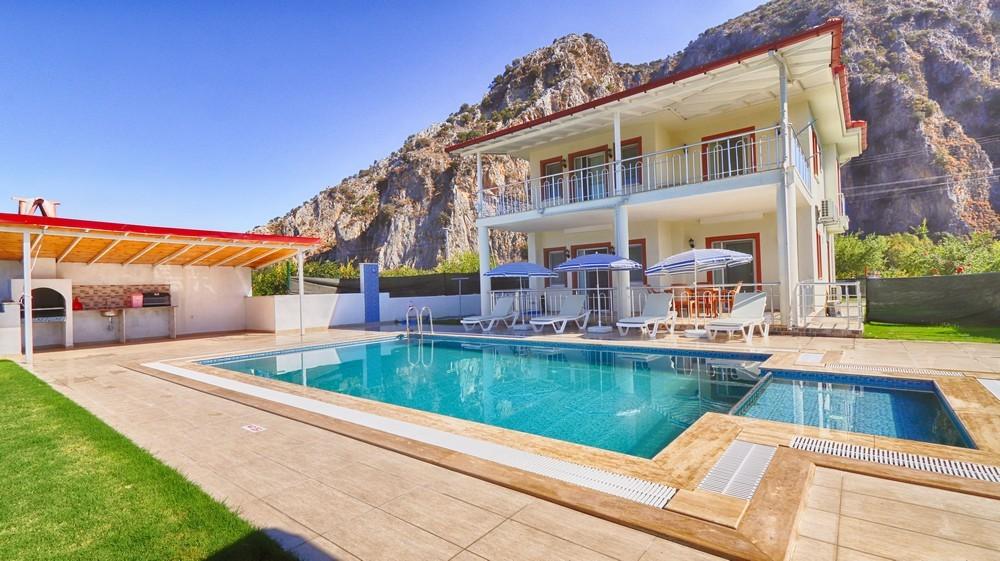 Ortaca Dalyan'da Doğa Manzaralı, Özel Havuzlu, Modern Tasarımlı Villa-19787