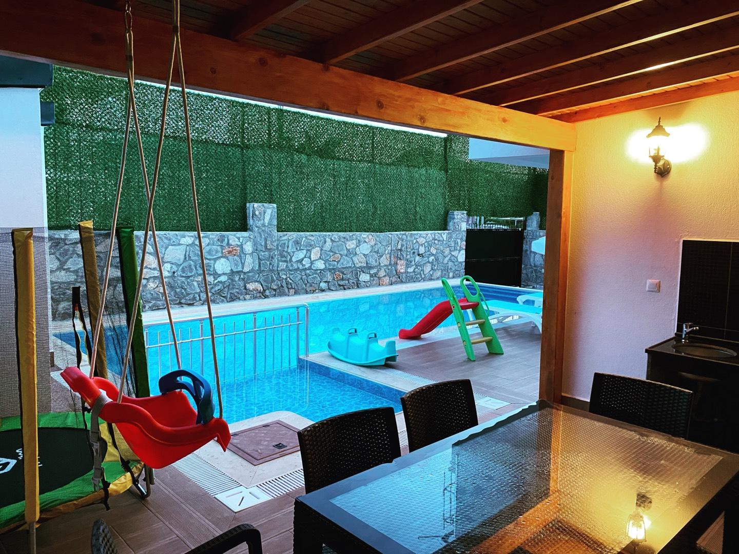 Fethiye Babataşı'nda Doğa İçerisinde, Özel Havuzlu, Lüks Villa-19256