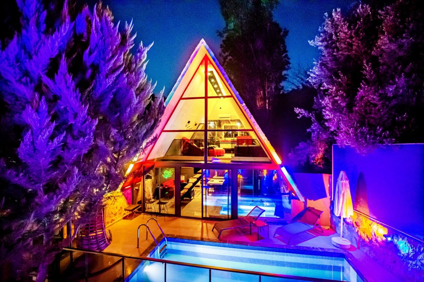 Kaş İslamlar'da Şık Tasarıma Sahip, Özel Havuzlu, Balayı Villası-22887