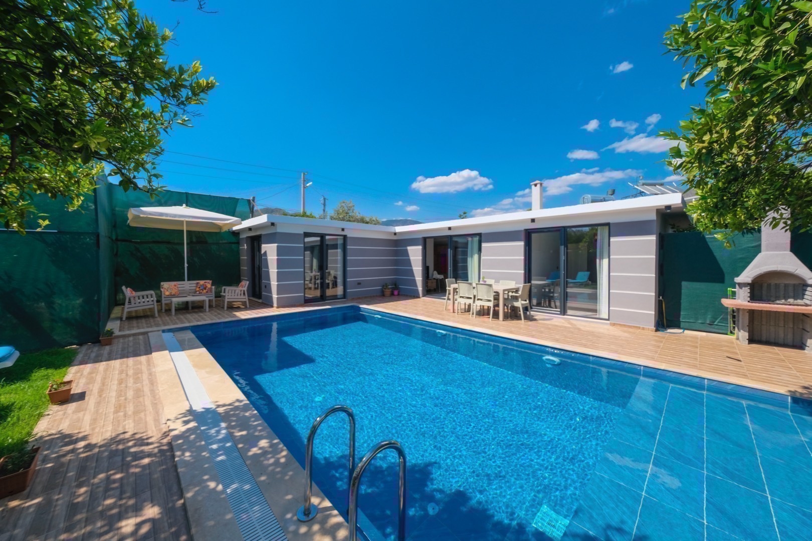 Fethiye Yanıklar'da Doğa İçerisinde, Özel Havuzlu, Yazlık Villa