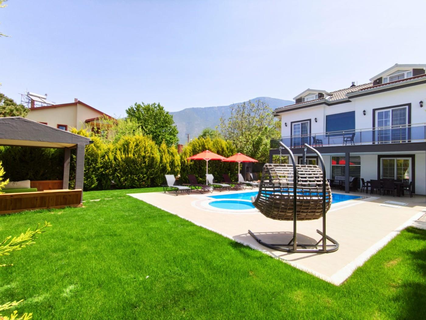 Fethiye Ölüdeniz'de Ferah Bahçeli, Özel Havuzlu, 4+1 Kiralık Villa-16205