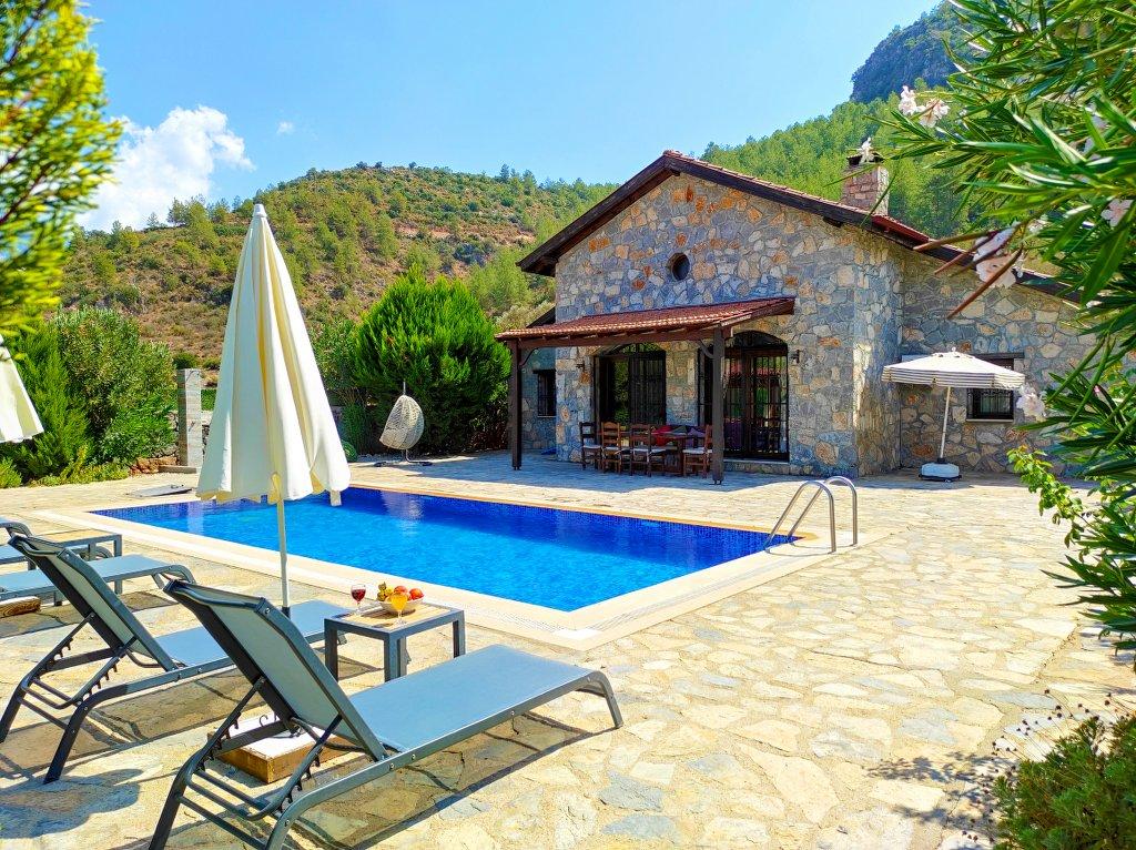 Fethiye Kayaköy'de Doğanın İçerisinde, Özel Havuzlu, Kiralık Taş Villa-17836