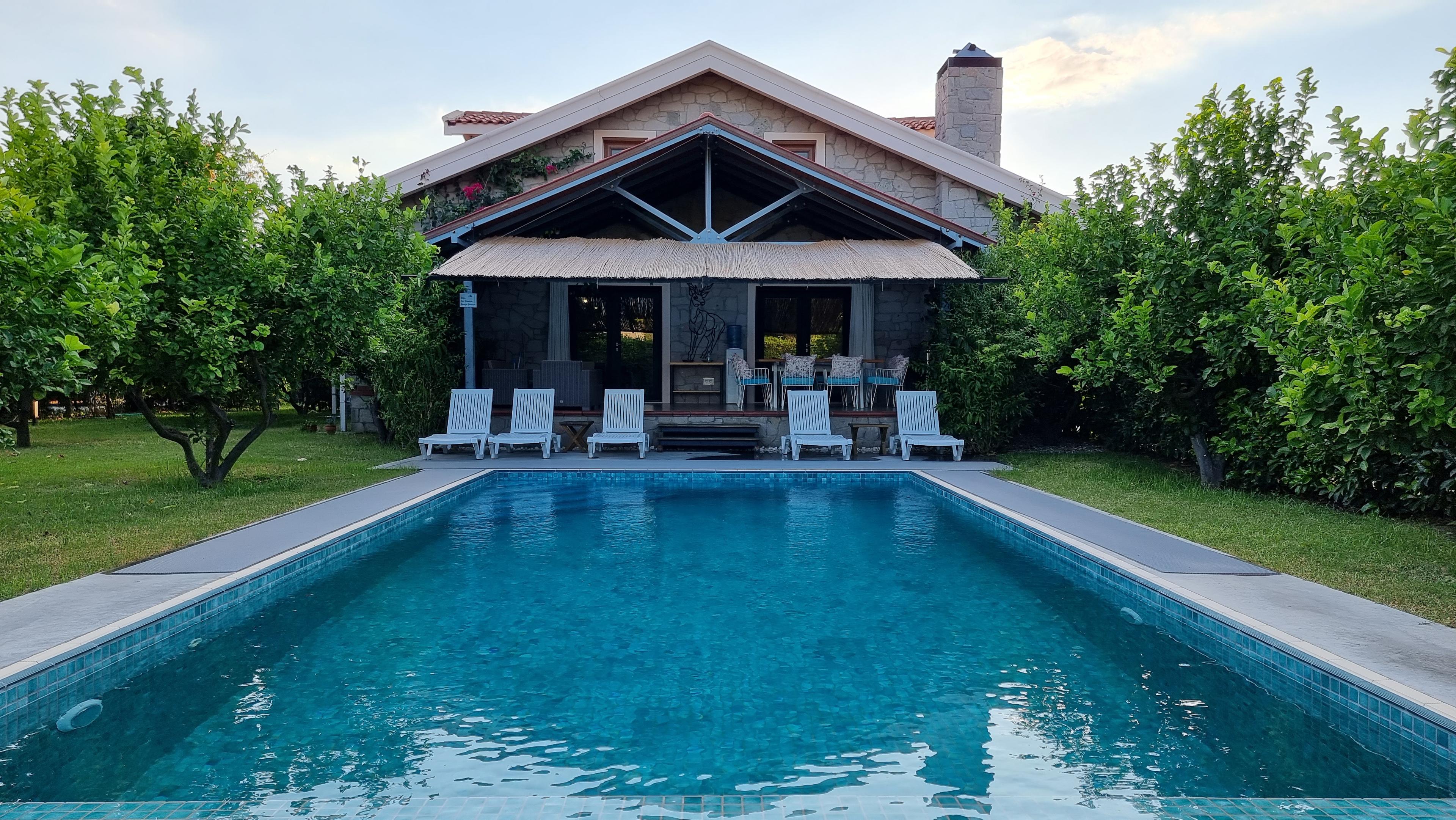 Muğla Ortaca'da Geniş Ailelere Uygun, Özel Havuzlu, Konforlu Villa-24657