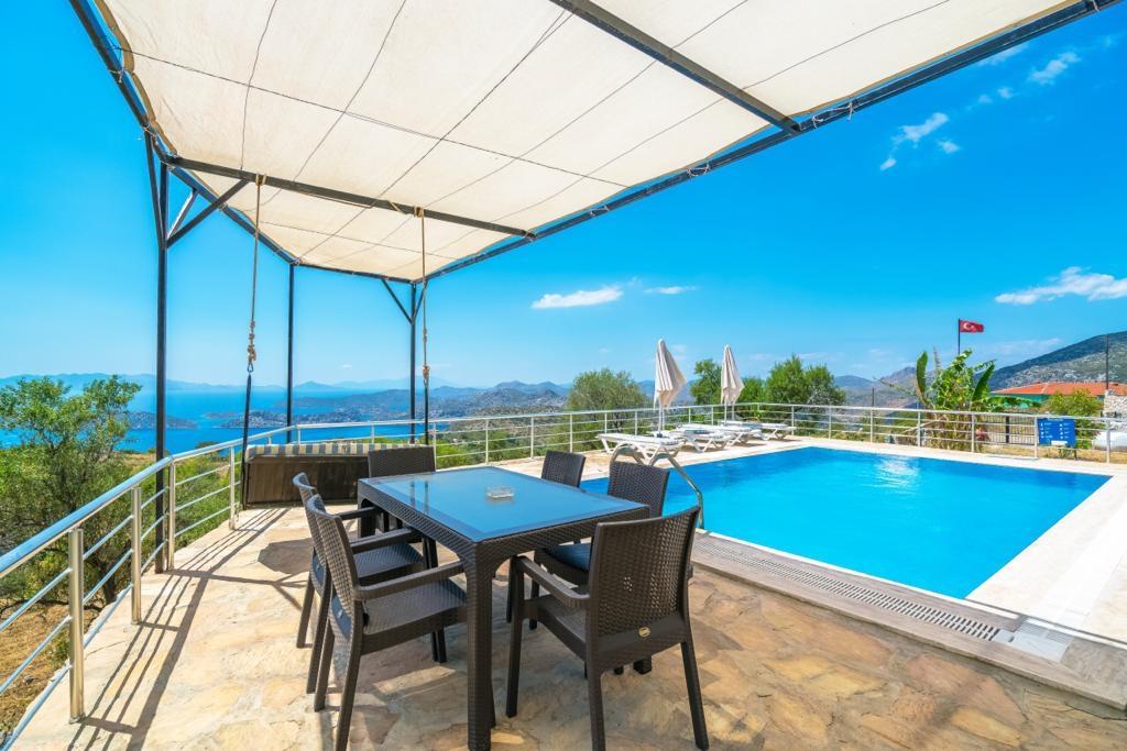 Marmaris Söğüt'de Muhteşem Deniz Manzaralı, Özel Havuzlu, Lüks Villa-14109