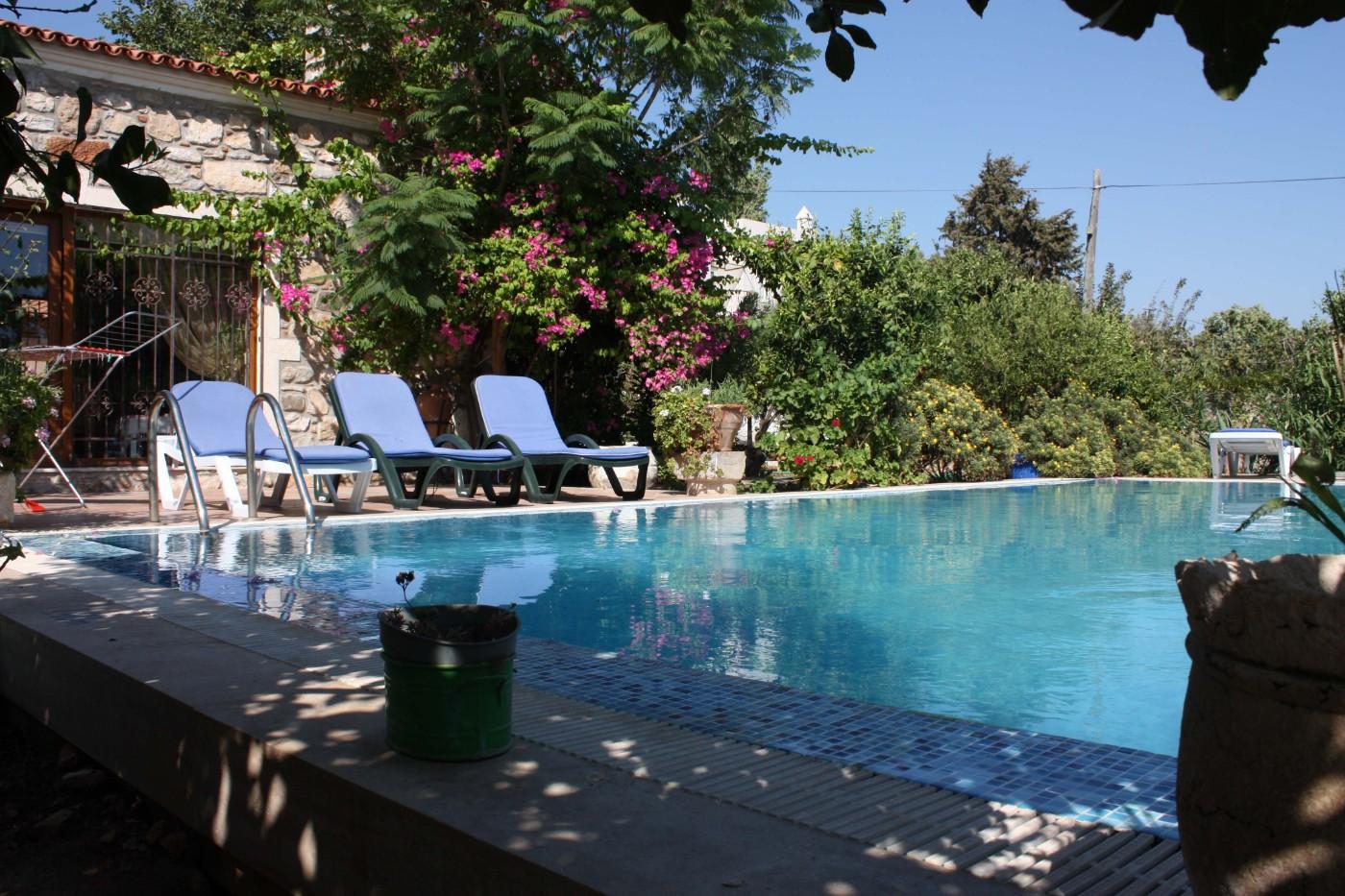 Bodrum Bitez'de Yemyeşil Bahçeli, Özel Havuzlu, Konforlu Villa-14920