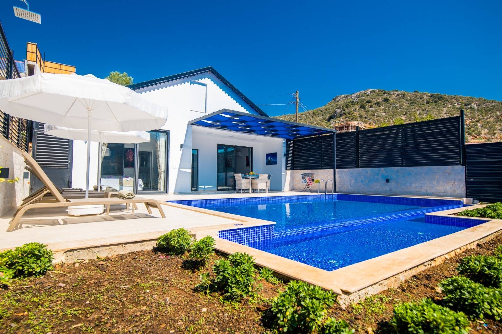 Kaş Ulugöl'de Eşsiz Doğada, Özel Havuzlu, Kiralık Villa