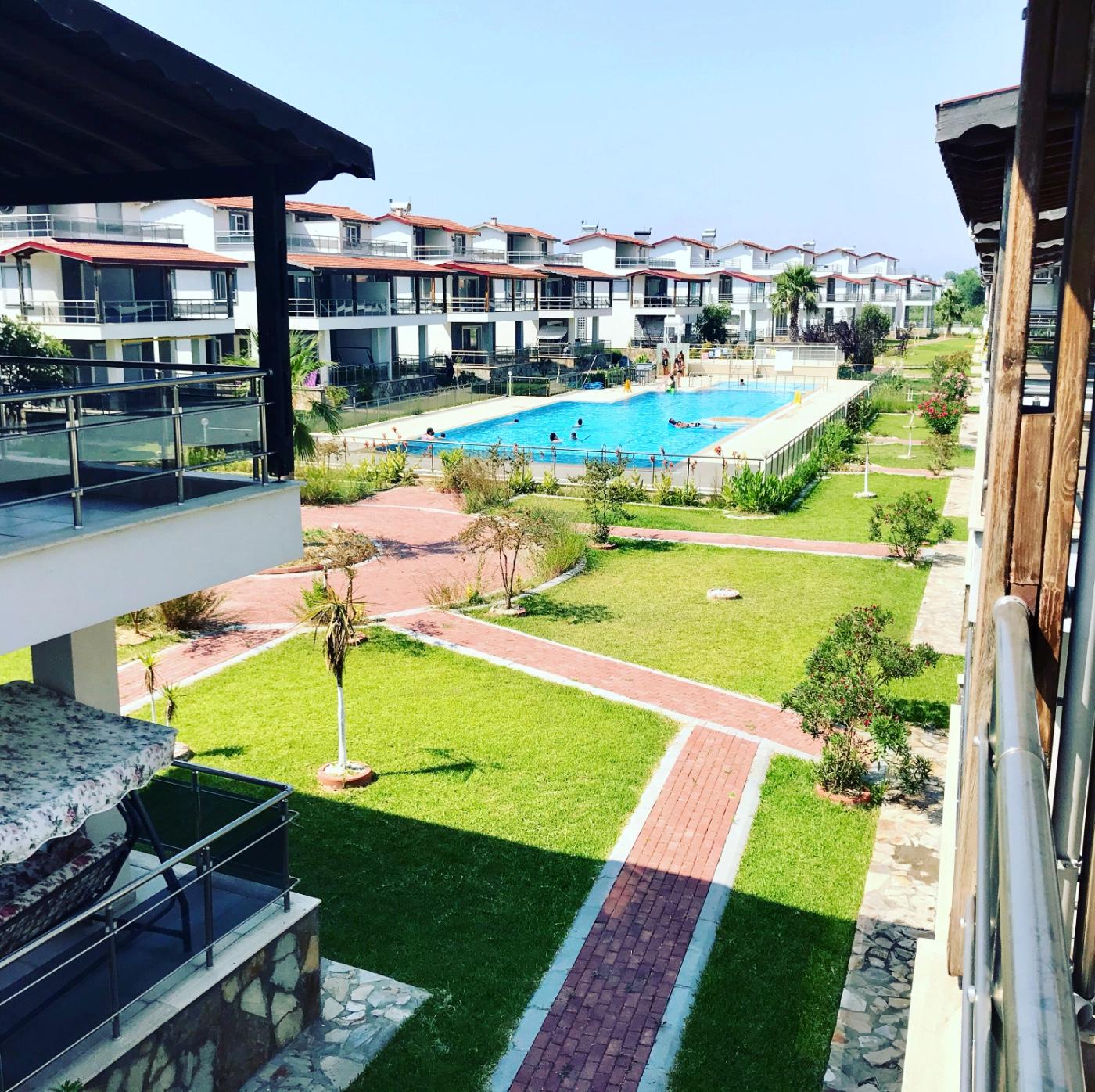Kuşadası Güzelçamlı'da Olimpik Havuzlu, Geniş Teras ve Bahçeli Villa-19859